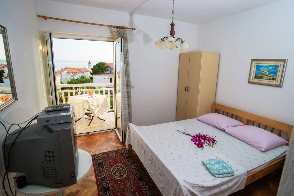 Týdenní pobyt v apartmánech a studiích VESA v Chorvatsku včetně dopravy: 400 m od pláže