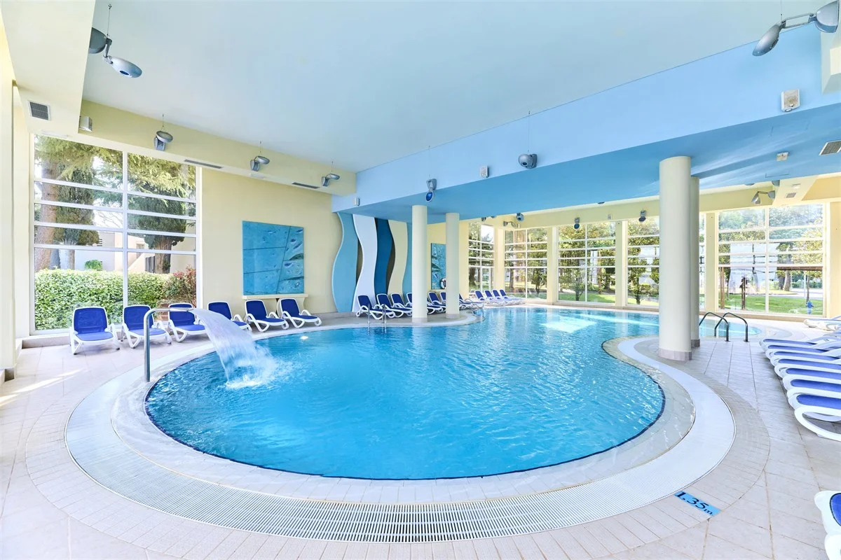 4* dovolená v chorvatském Umagu s jídlem: pláž, bazény a wellness, děti do 12 let zdarma