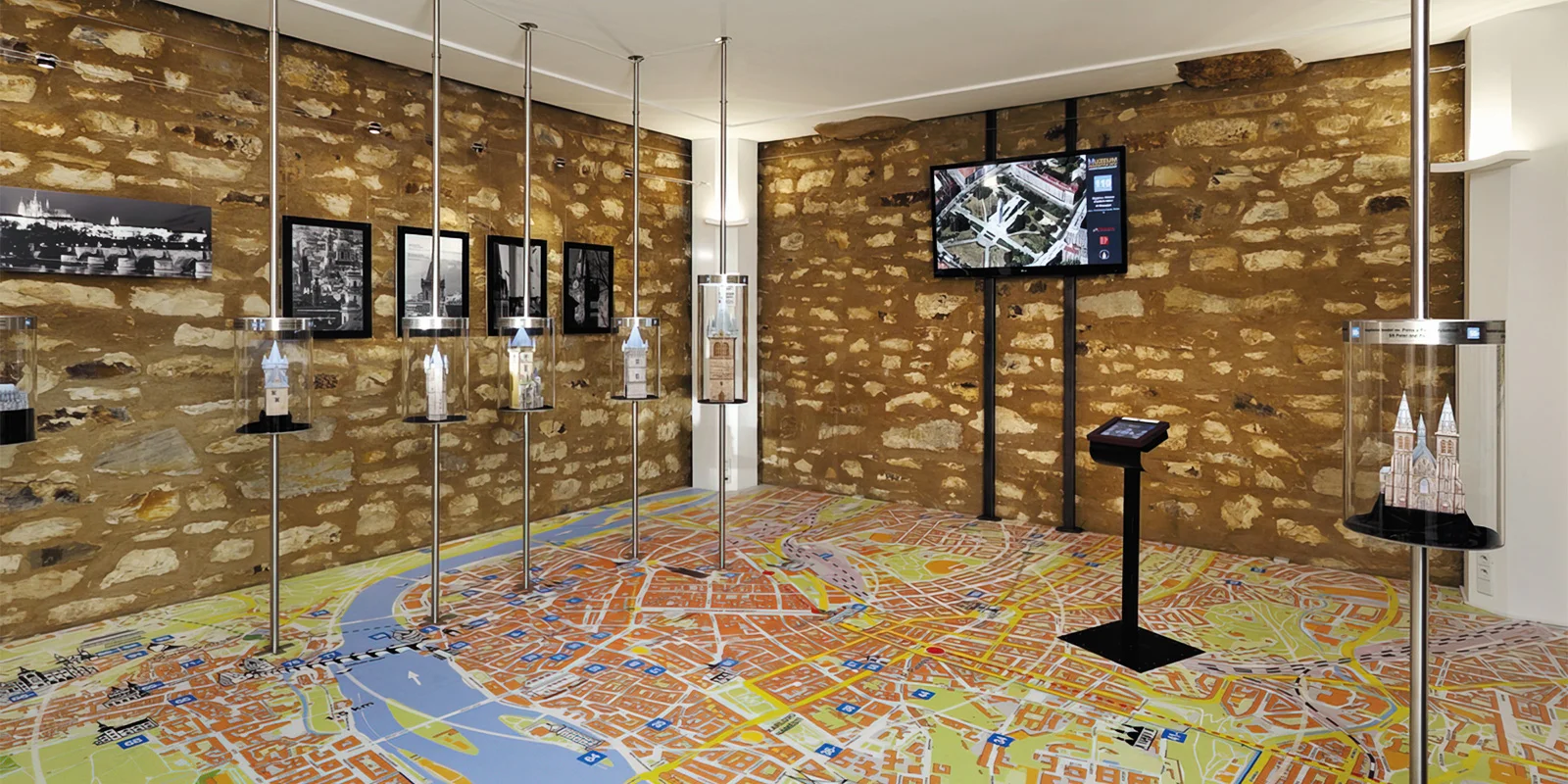 Vstup na Jindřišskou věž s vyhlídkou pro děti, dospělé i rodinu