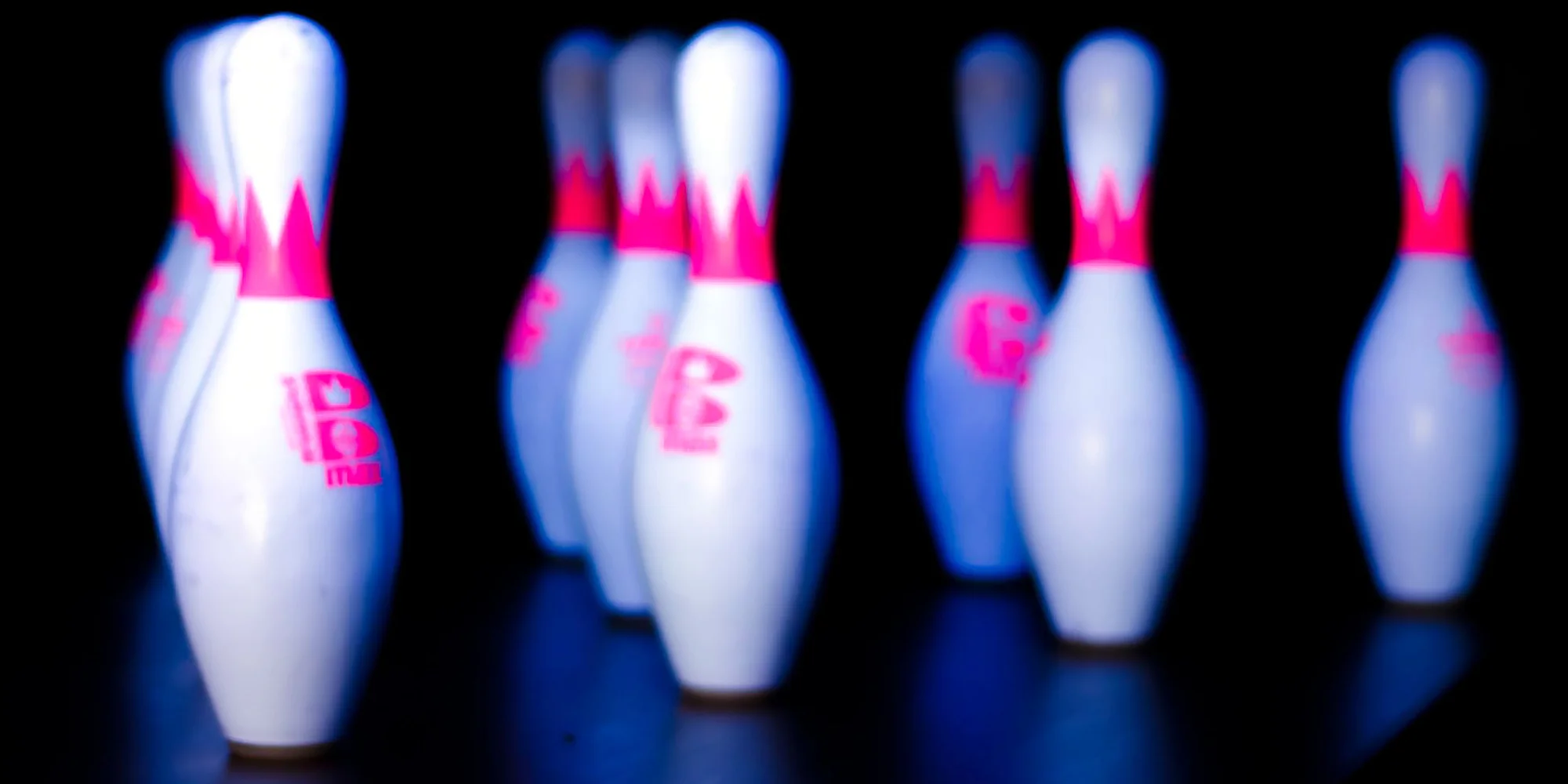 Vykutálená zábava: 1-2 hod. bowlingu na jedné dráze až pro 8 hráčů