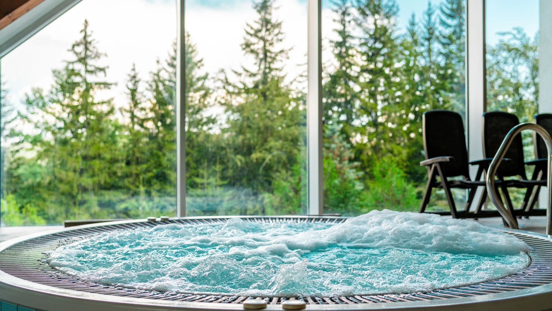 Za relaxem do lázeňského města Świeradów Zdrój: polopenze, wellness i balíček s masáží