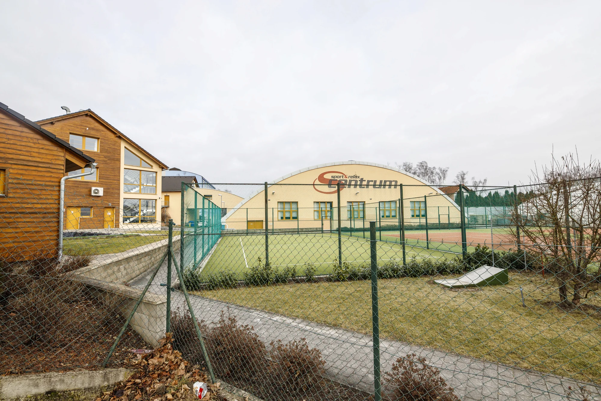 Pohodový odpočinek v Benešově: snídaně či polopenze a sportovní aktivity i wellness