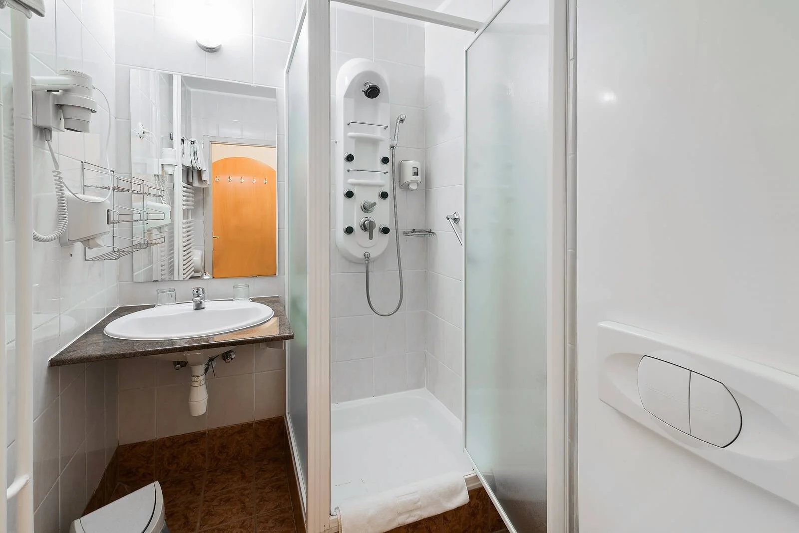 Pobyt v 3* hotelu ve vyhlášených maďarských lázních: neomezený wellness, léčivé termální prameny, polopenze