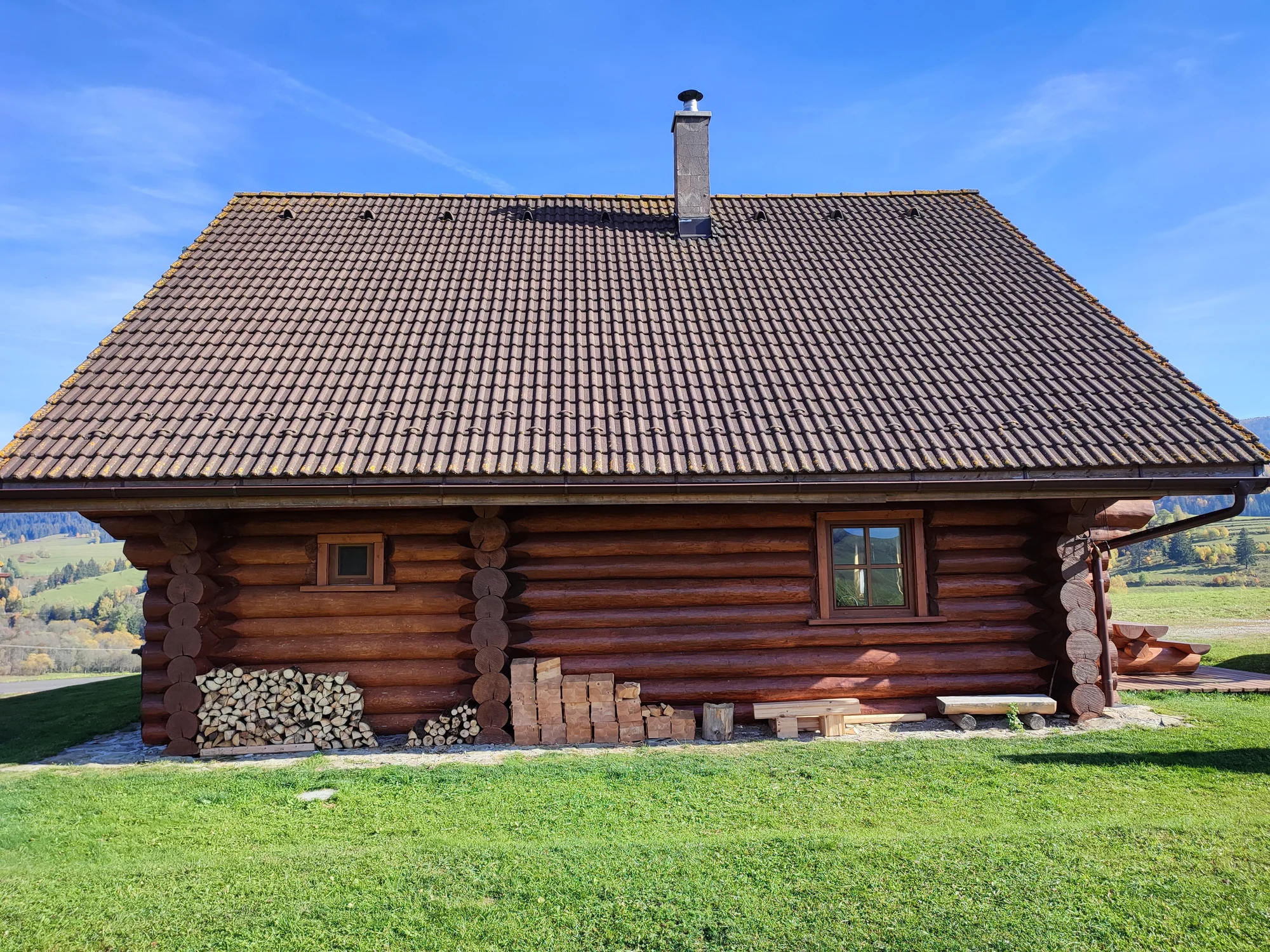 Vybavený srub u národního parku Muráňská planina až pro 11 osob