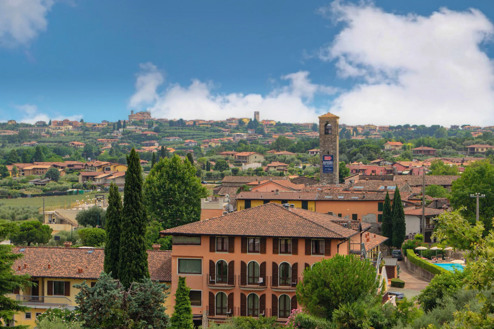 Hotel s bazénem, wellness a polopenzí u Lago di Garda jen 150 m od vyhlášené pláže La Romantica