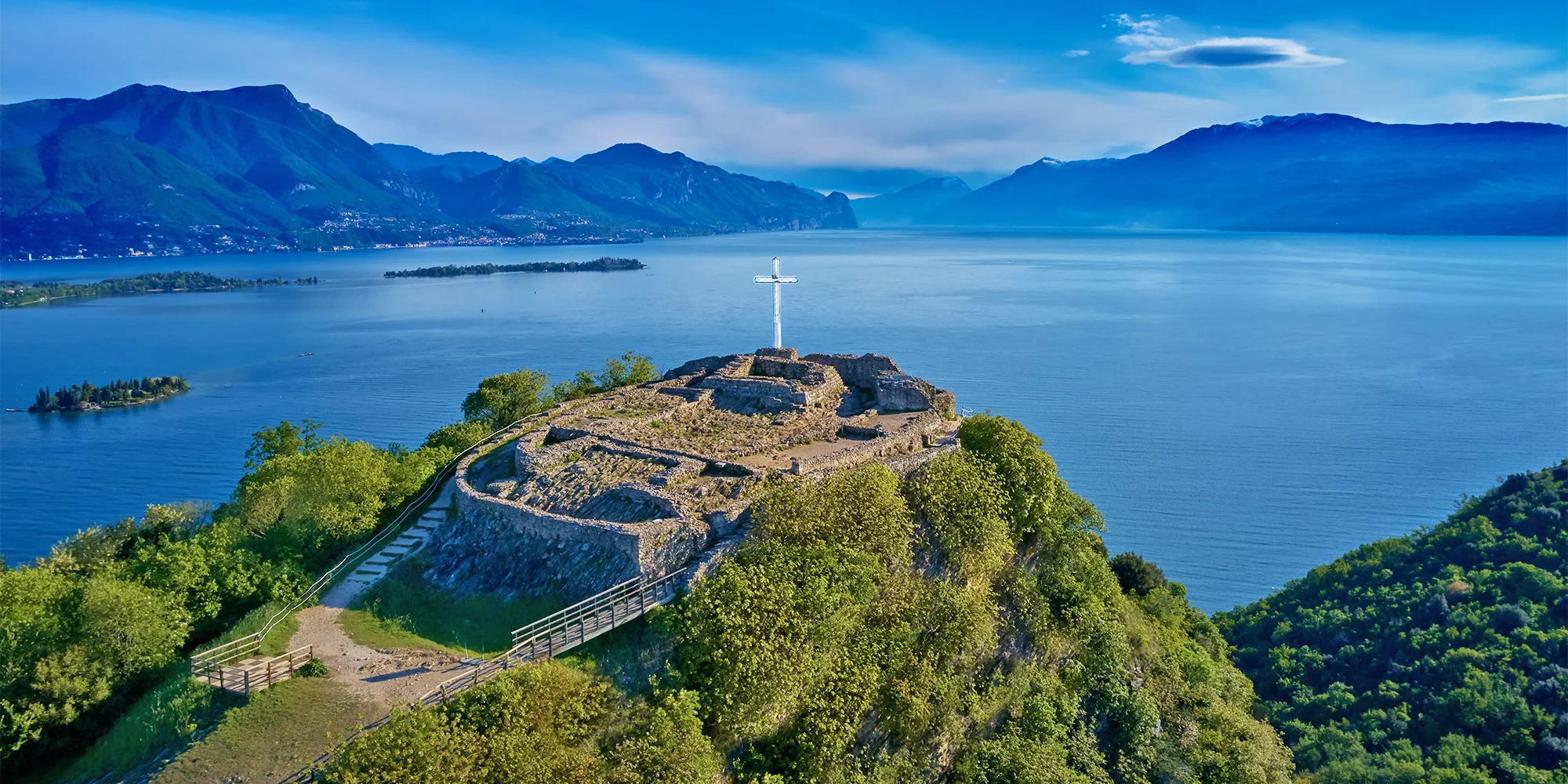 Hotel s bazénem, wellness a polopenzí u Lago di Garda jen 150 m od vyhlášené pláže La Romantica