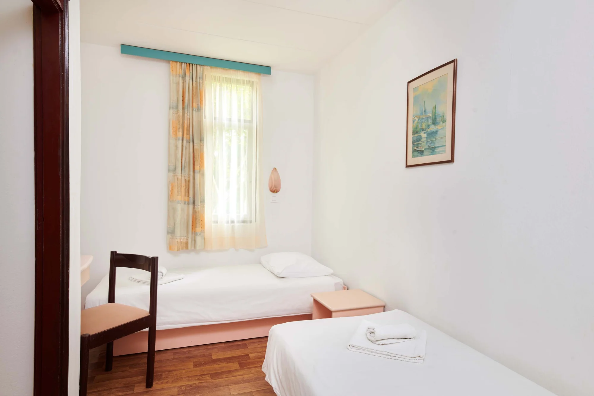 Dovolená na Istrii: apartmány pro celou rodinu přímo u pláže, bez stravy nebo s polopenzí