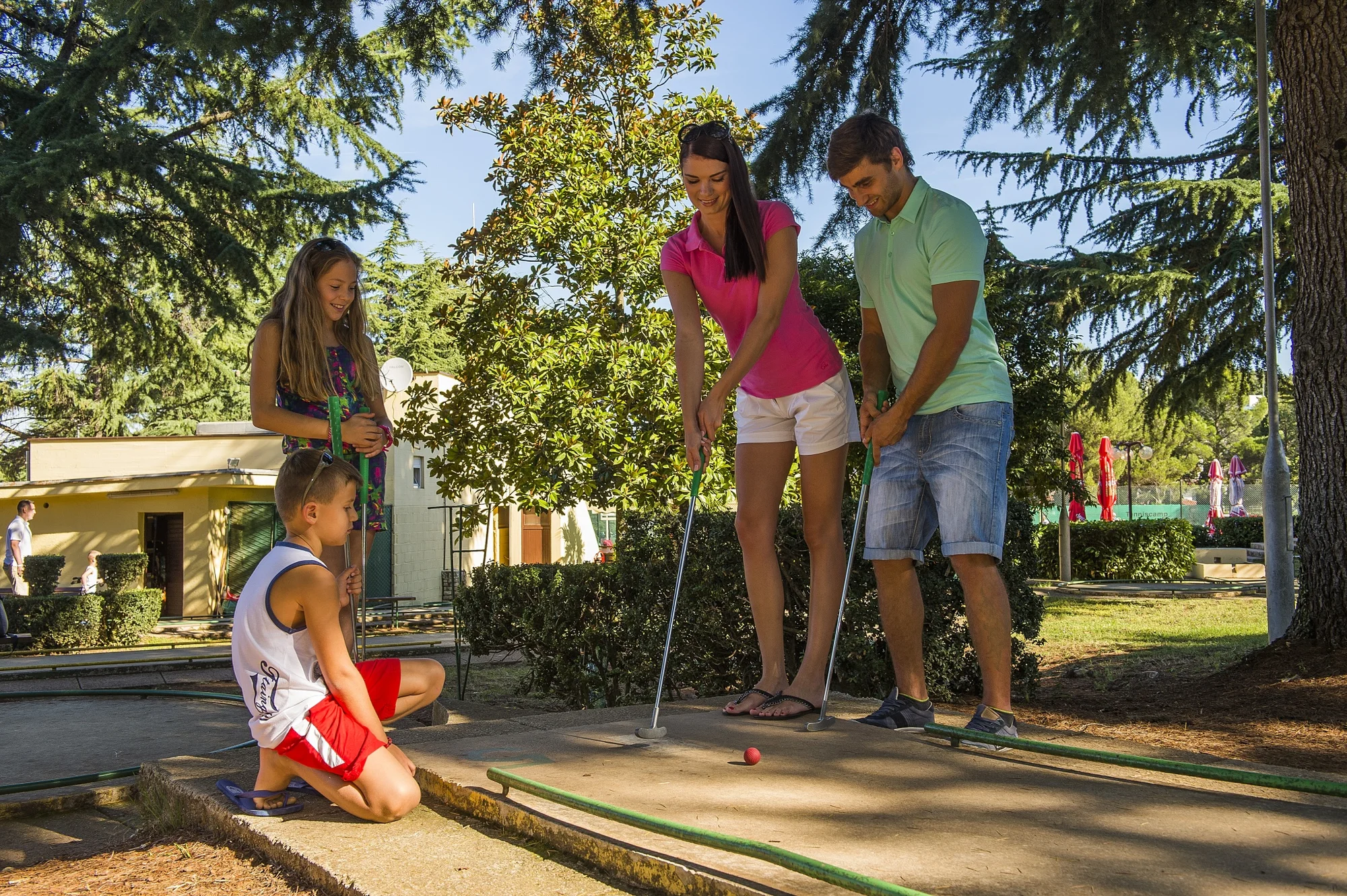 Dovolená na Istrii: apartmány pro celou rodinu přímo u pláže, bez stravy nebo s polopenzí