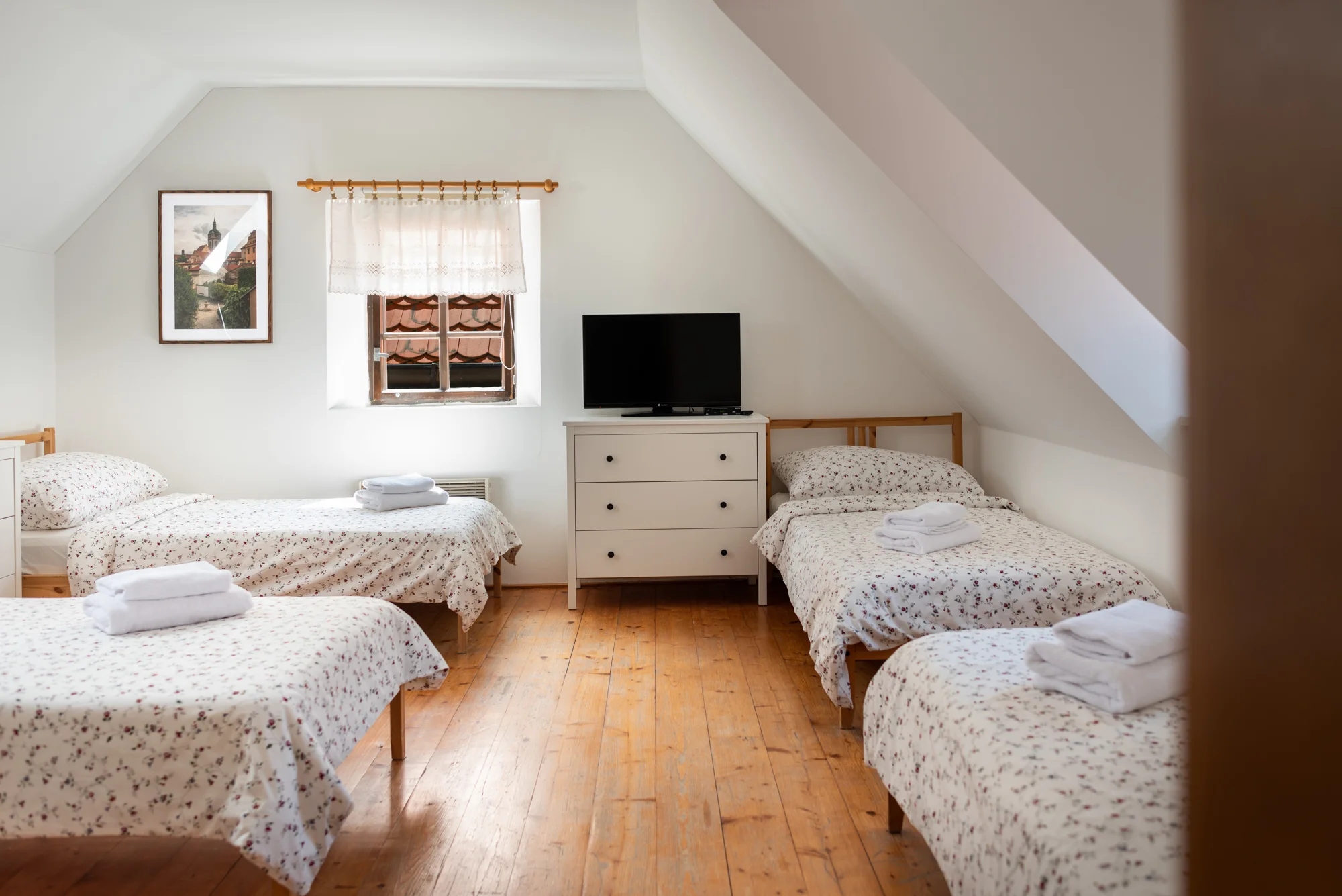 Pobyt v srdci Mělníka až pro 6 osob: snídaně i sleva do restaurace