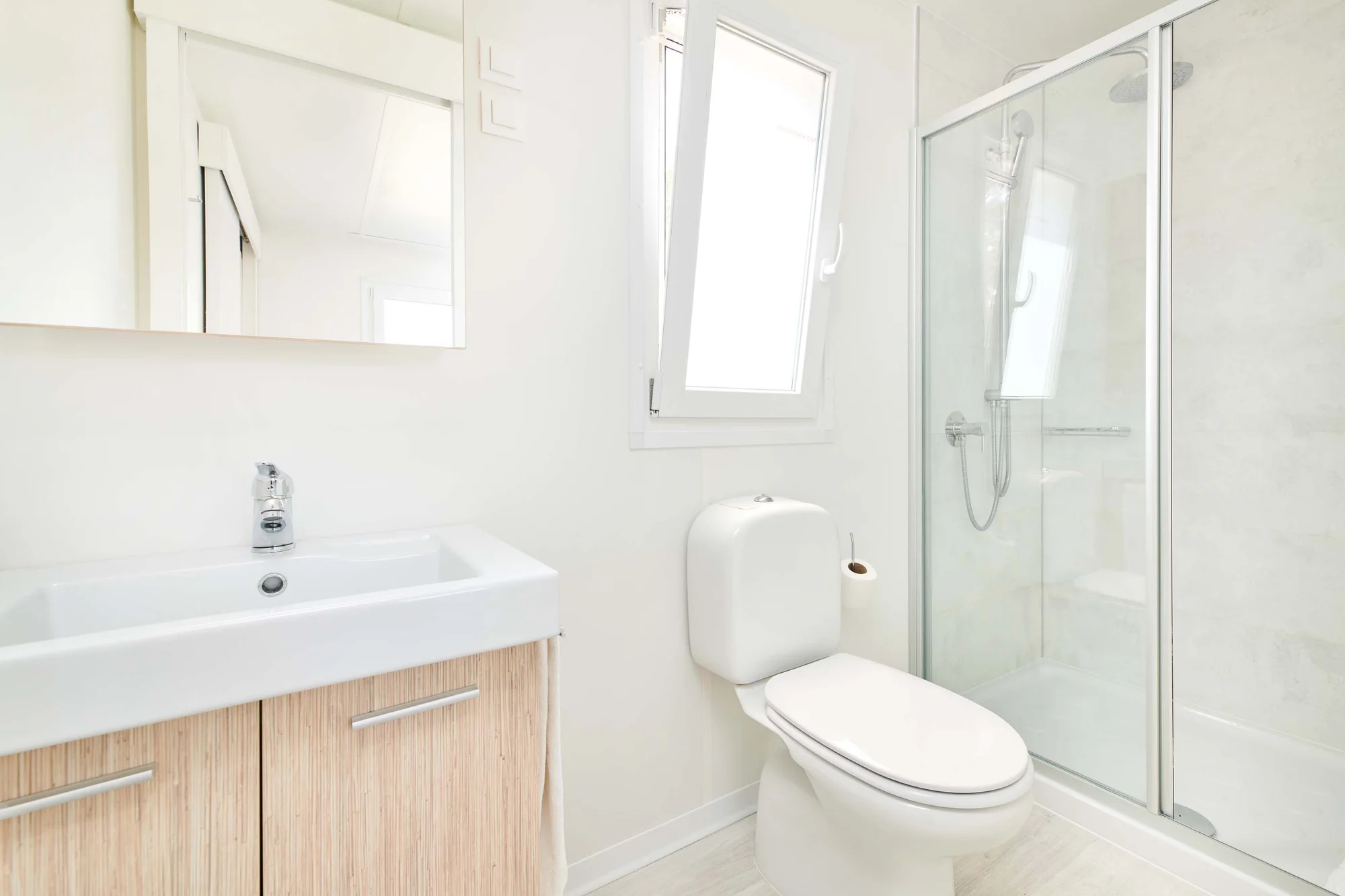 Umag: luxusní mobilní domky až pro 6 osob, bazény, pláž 200 m