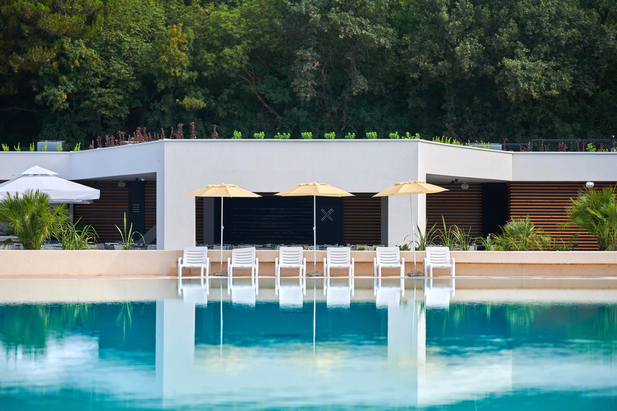 Umag: luxusní mobilní domky až pro 6 osob, bazény, pláž 200 m