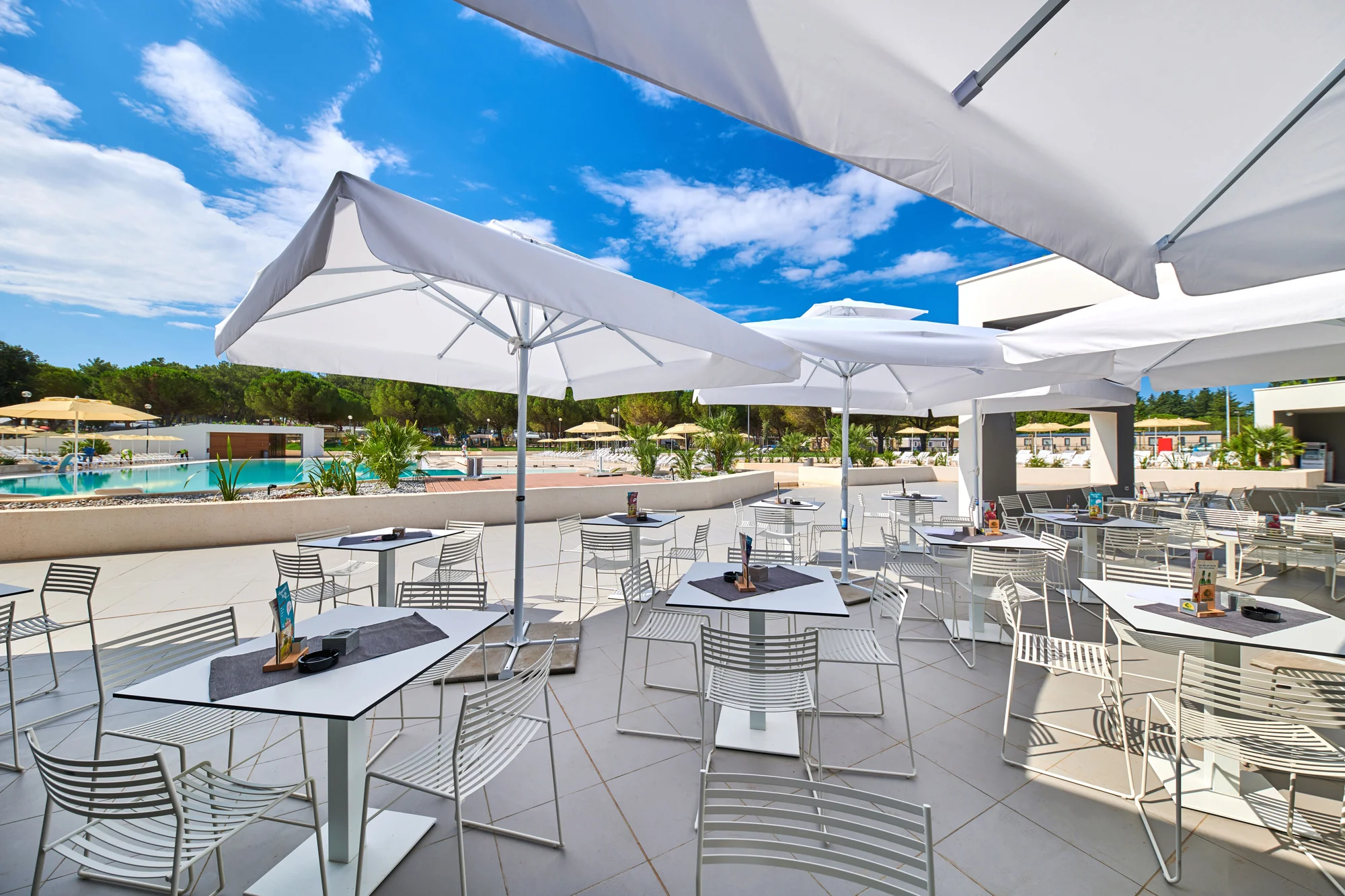 Umag: luxusní mobilní domky až pro 6 osob, bazény, pláž 200 m