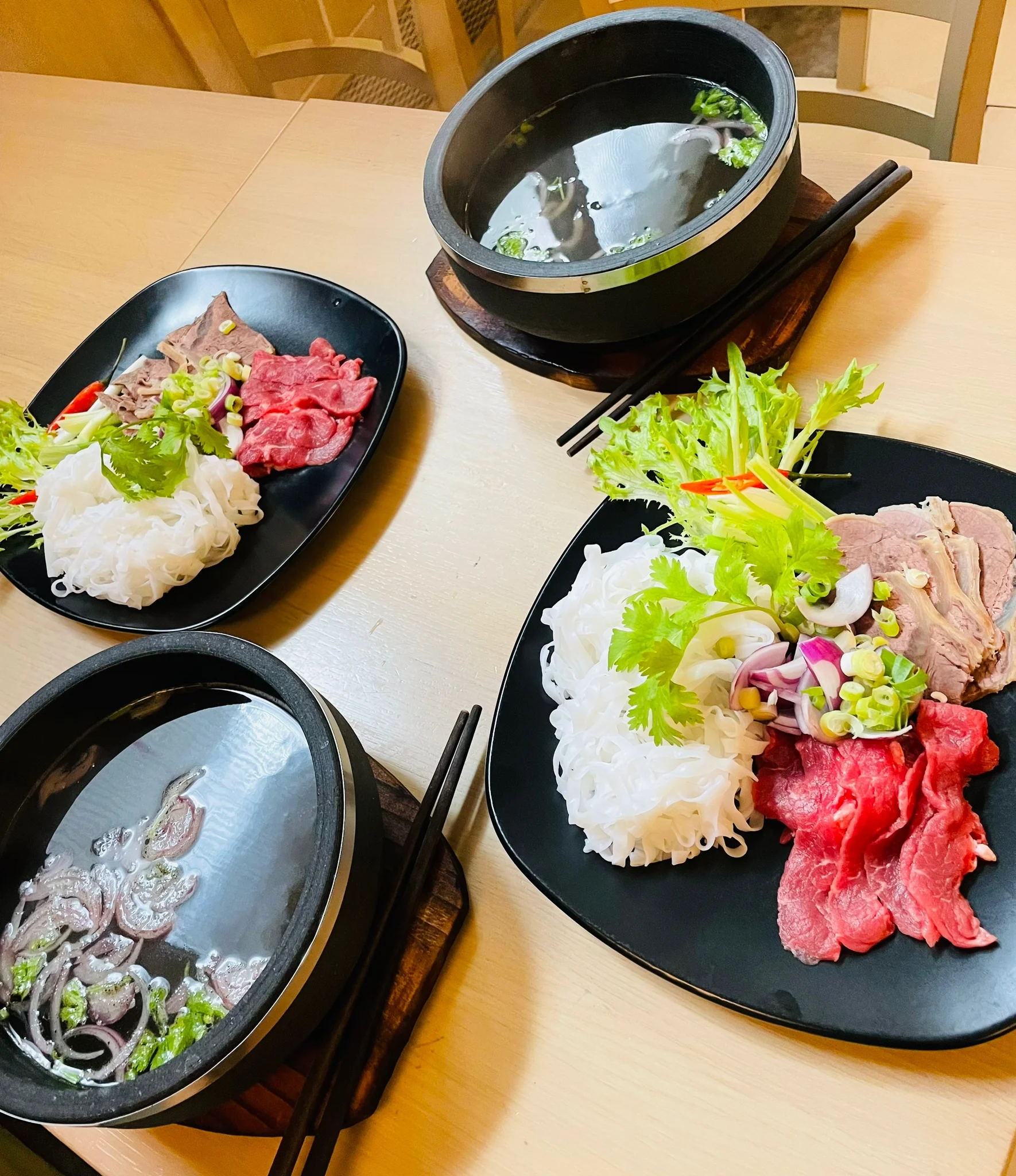 Otevřený voucher do Melong Sushi Bar v Táboře: 300 až 1500 Kč na jídlo i nápoje