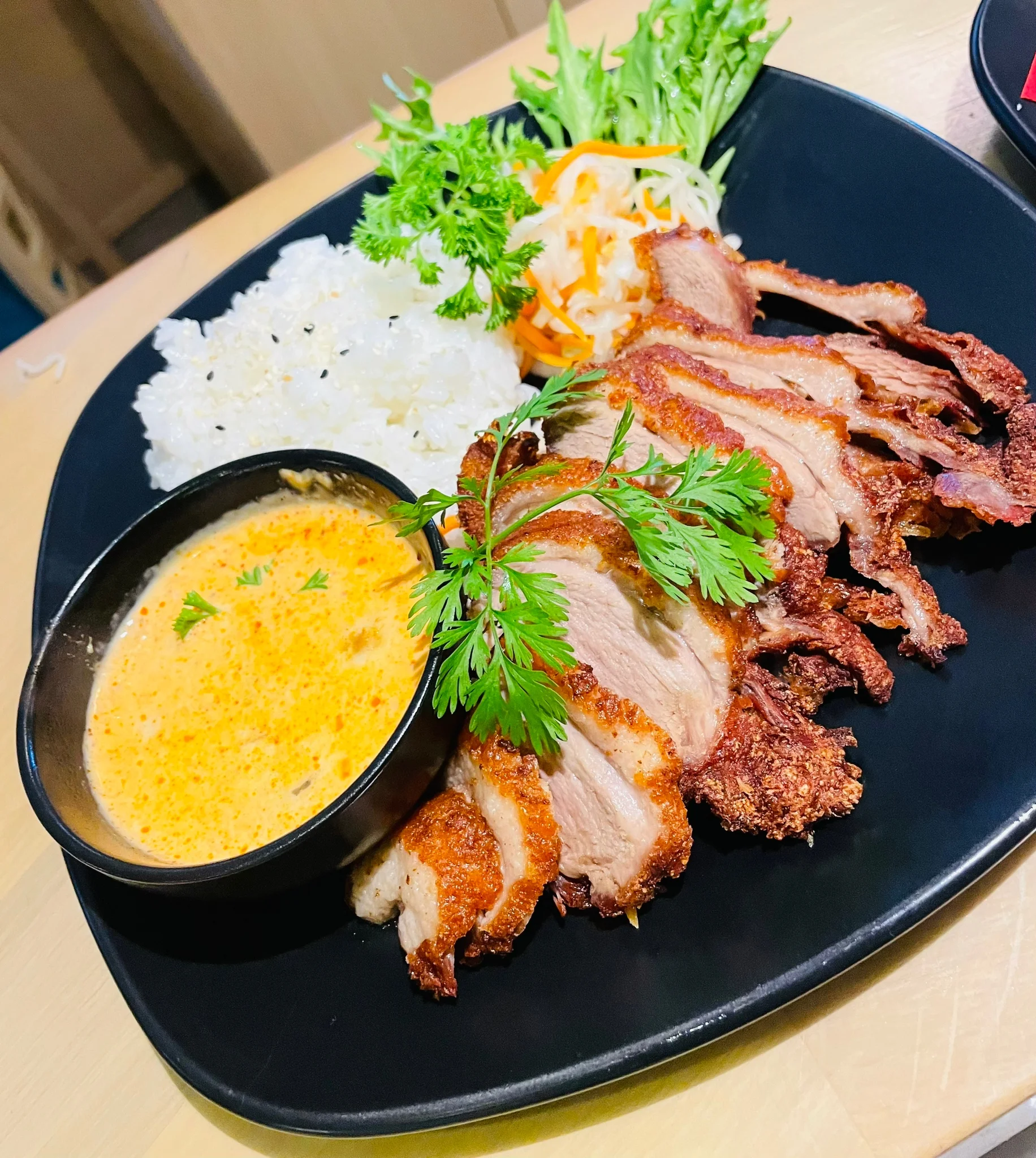 Otevřený voucher do Melong Sushi Bar v Táboře: 300 až 1500 Kč na jídlo i nápoje
