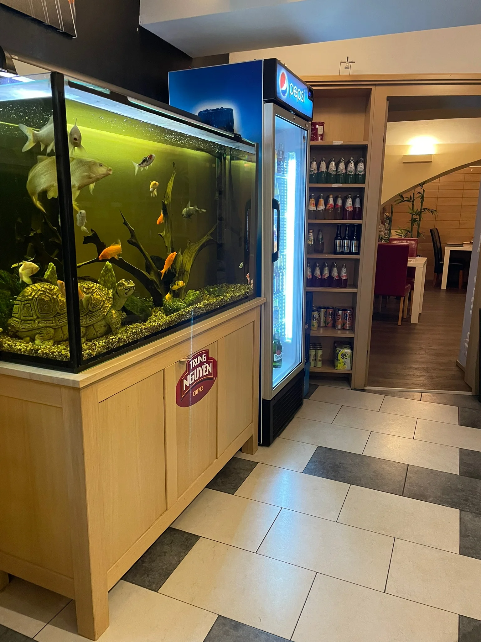 Otevřený voucher do Melong Sushi Bar v Táboře: 300 až 1500 Kč na jídlo i nápoje