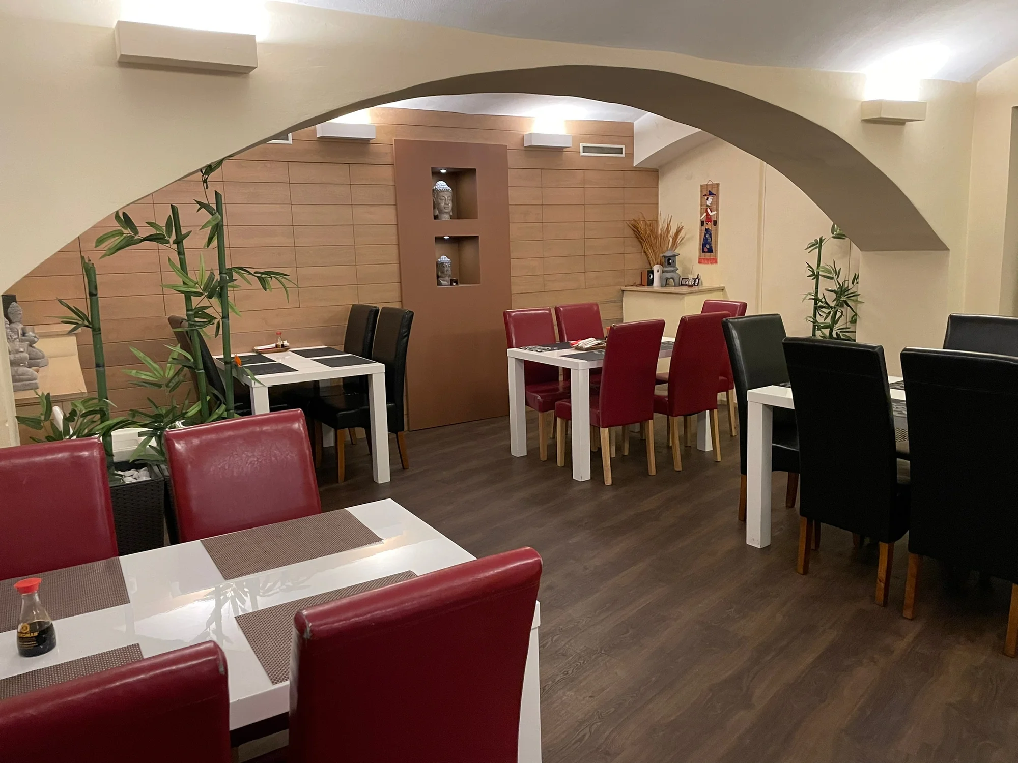 Otevřený voucher do Melong Sushi Bar v Táboře: 300 až 1500 Kč na jídlo i nápoje