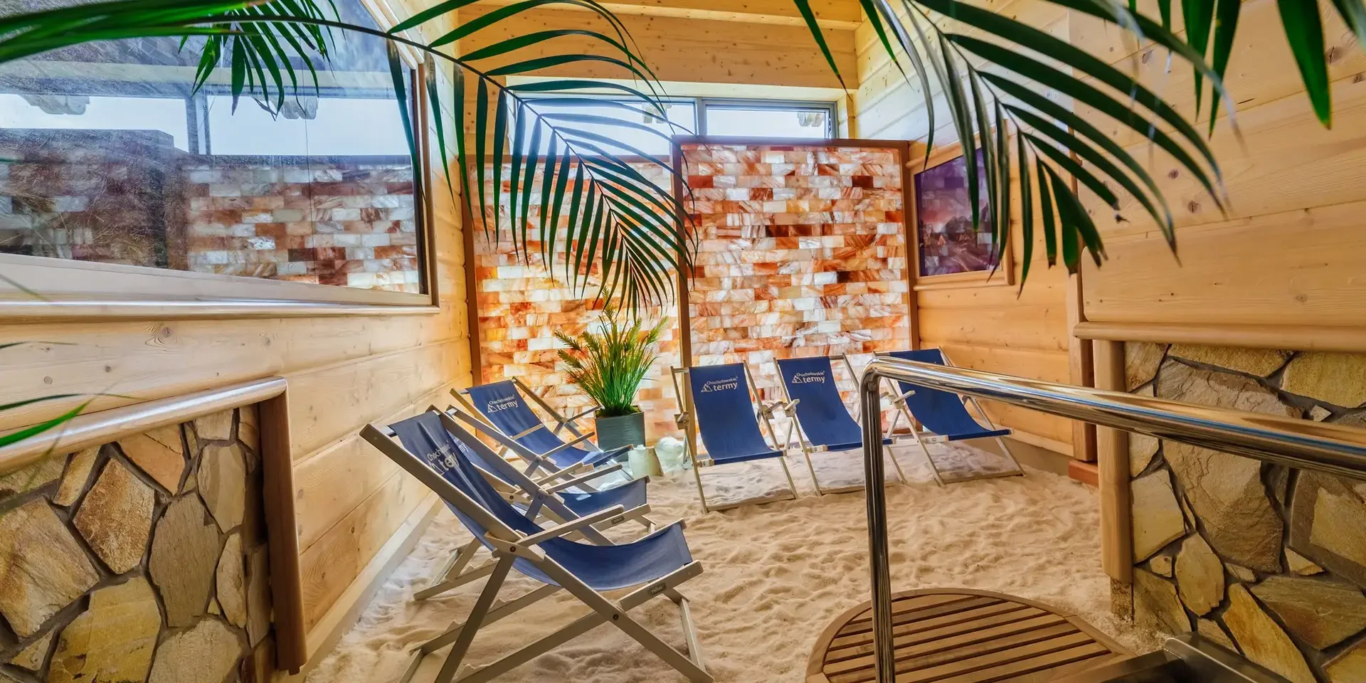 Termální aquapark v Polsku: vnitřní i venkovní bazény, vířivky, tobogány, atrakce i saunový svět