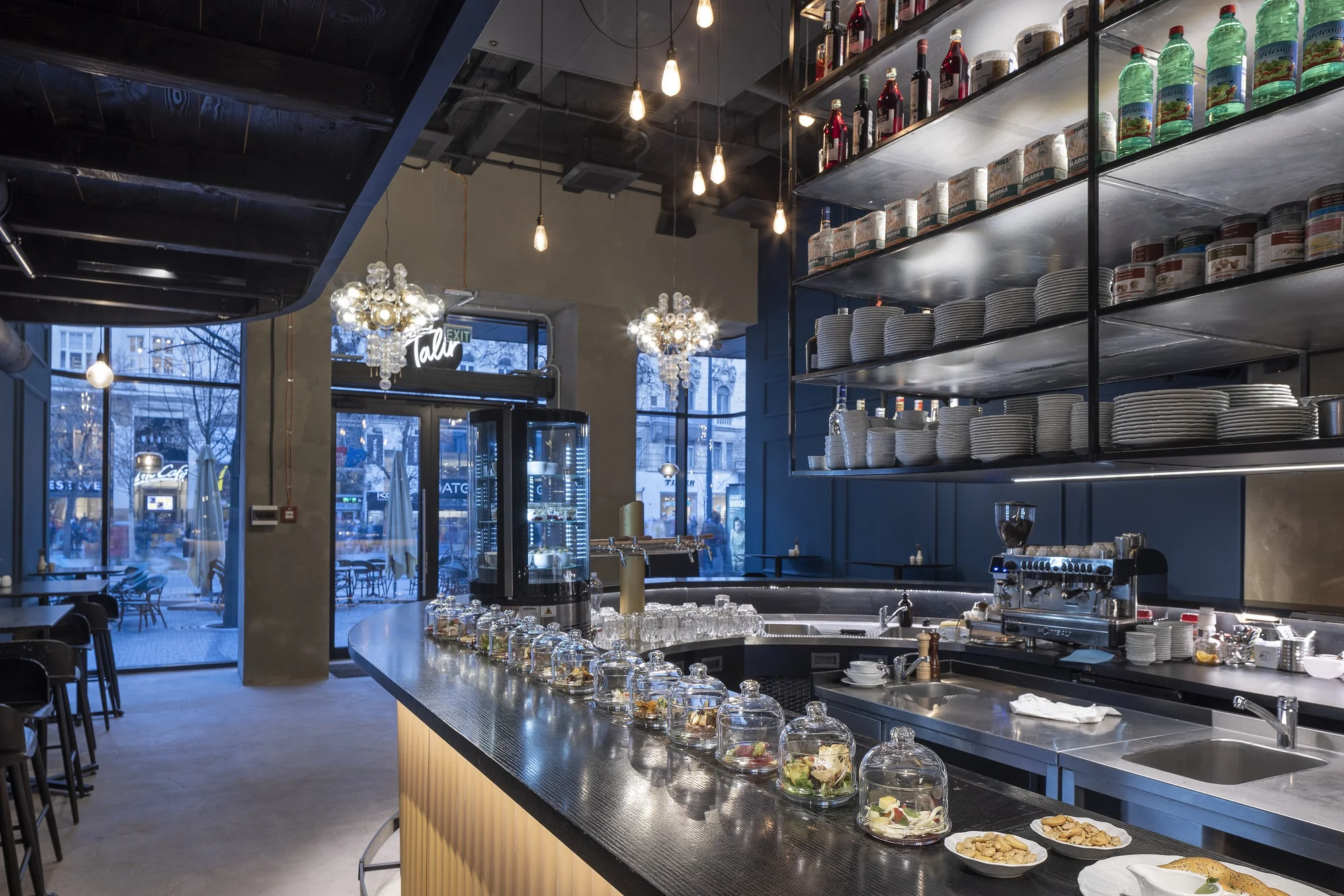 Chuťový i vizuální zážitek v centru Prahy: vouchery na 1000–2000 Kč do restaurace Talíř