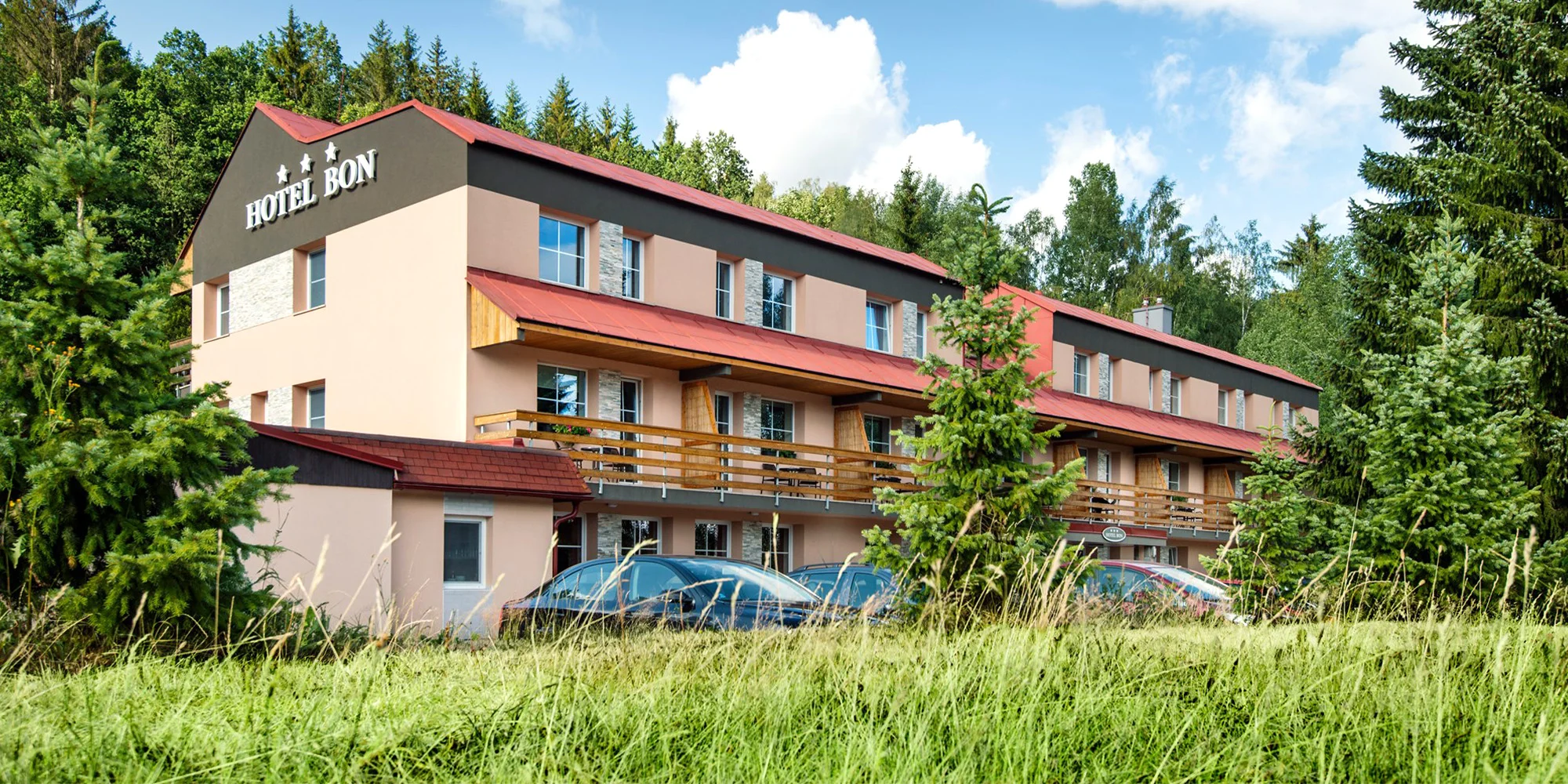 Pobyt v Jizerských horách pro páry i rodiny: polopenze i wellness