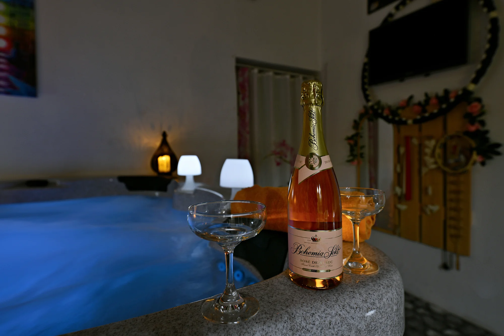 Hnízdečko lásky v Podolí: wellness až na tři hodiny, vířivka, infrasauna i sekt