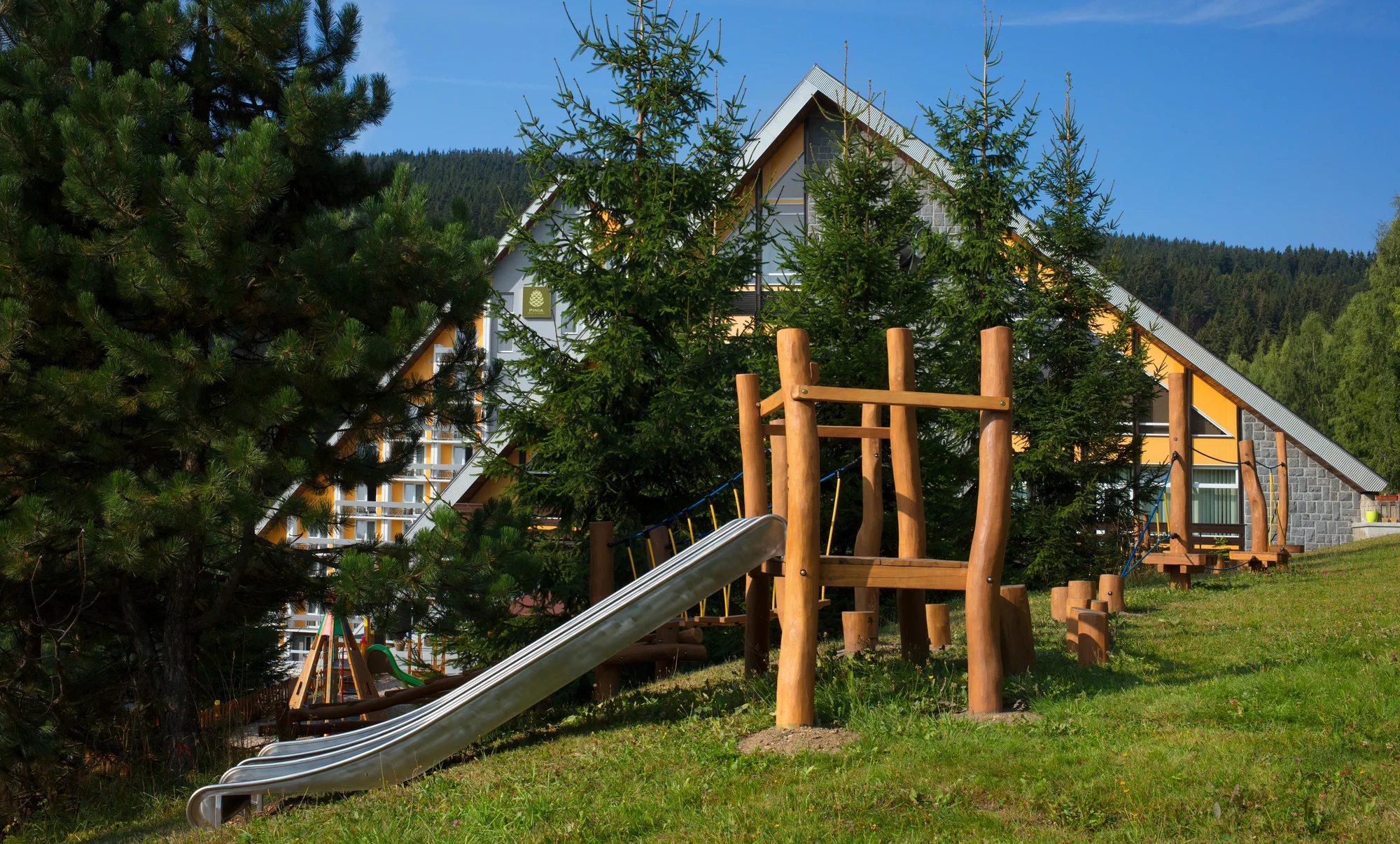 Dovolená ve Špindlerově Mlýně: wellness, snídaně či polopenze a moře výletů