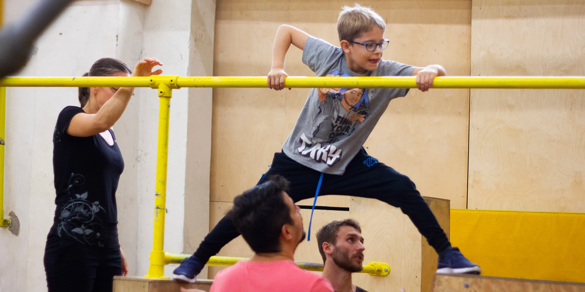 Parkour pro rodiče s dětmi: 2 hod. společného tréninku na zkoušku v In Motion Academy