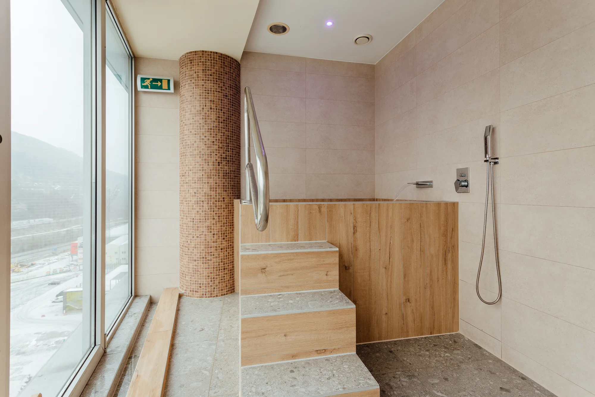 Dovolená v Žilině: 4* hotel se snídaní a vstupem do bazénu, saun a vířivky