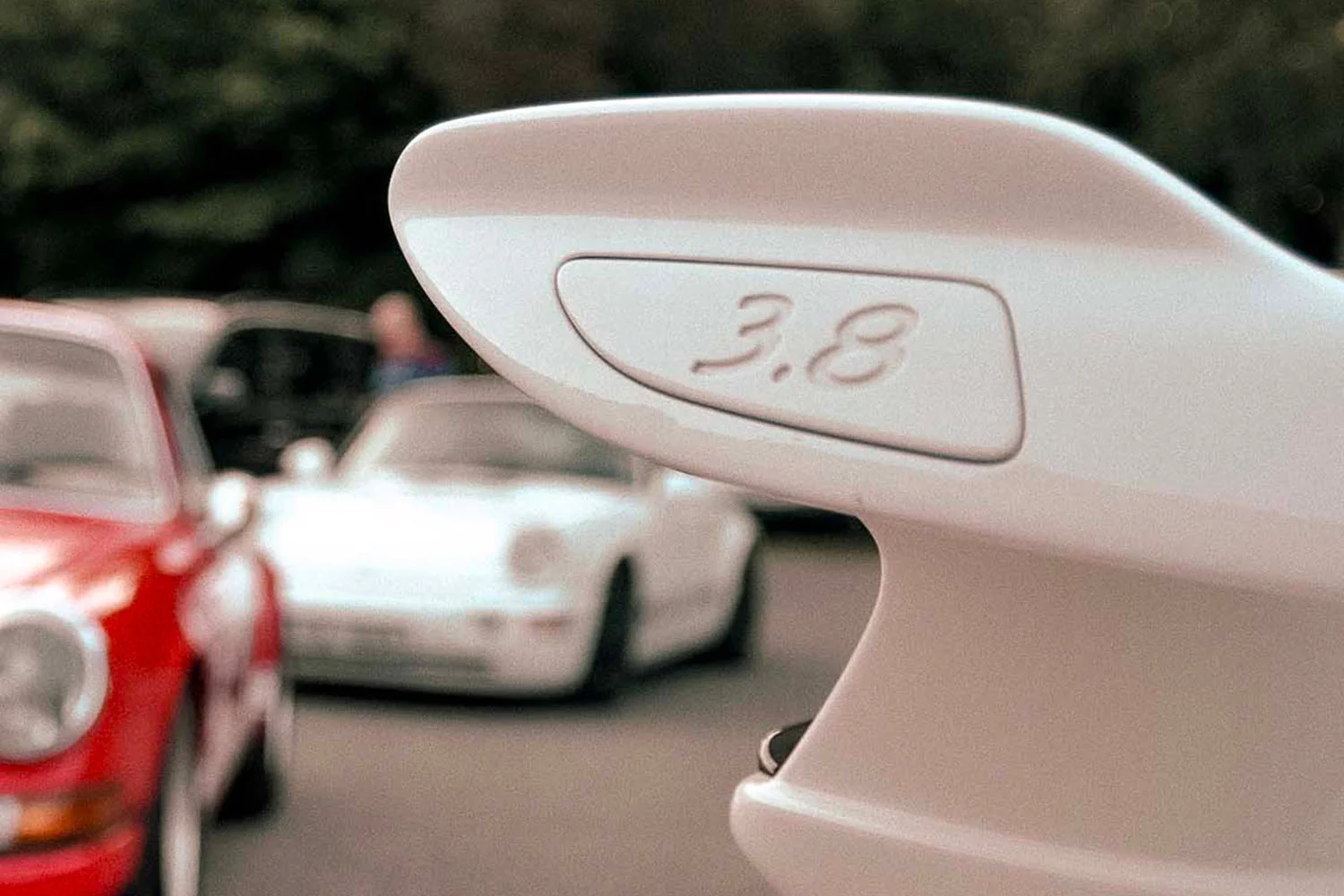 Jízda na závodním okruhu v Třinci, Brně či Mostě v legendárním Porsche dle výběru