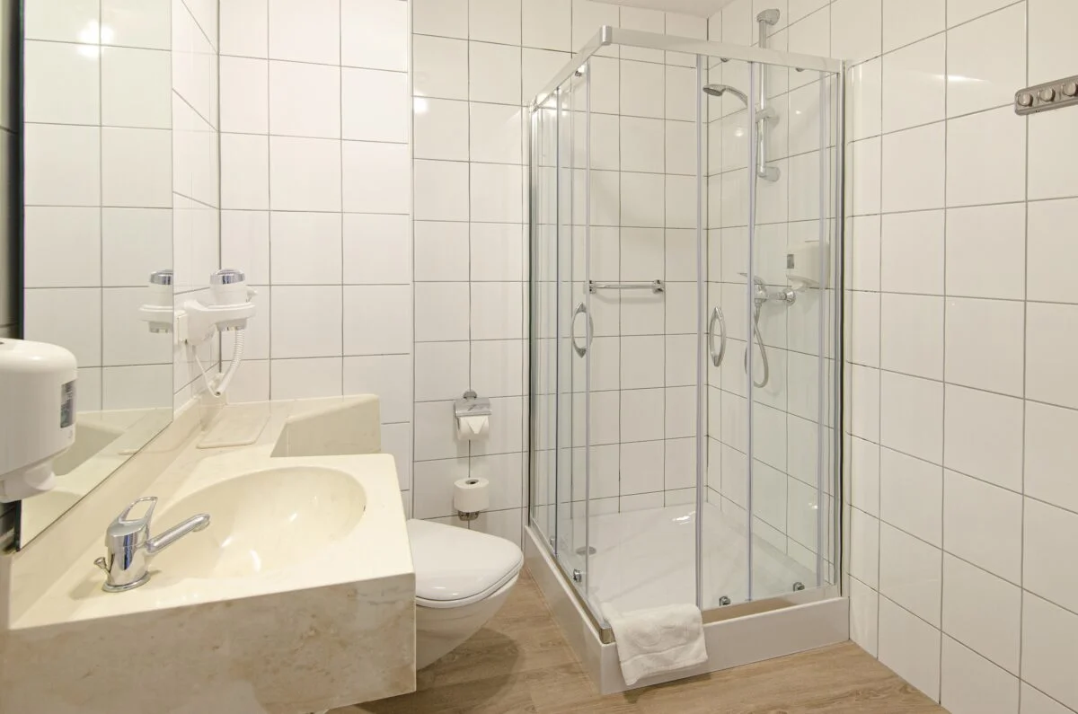 Perfektní dovolená pro rodinky s dětmi: hotel jen 100 m od pláže, bazén, sauna i animační program