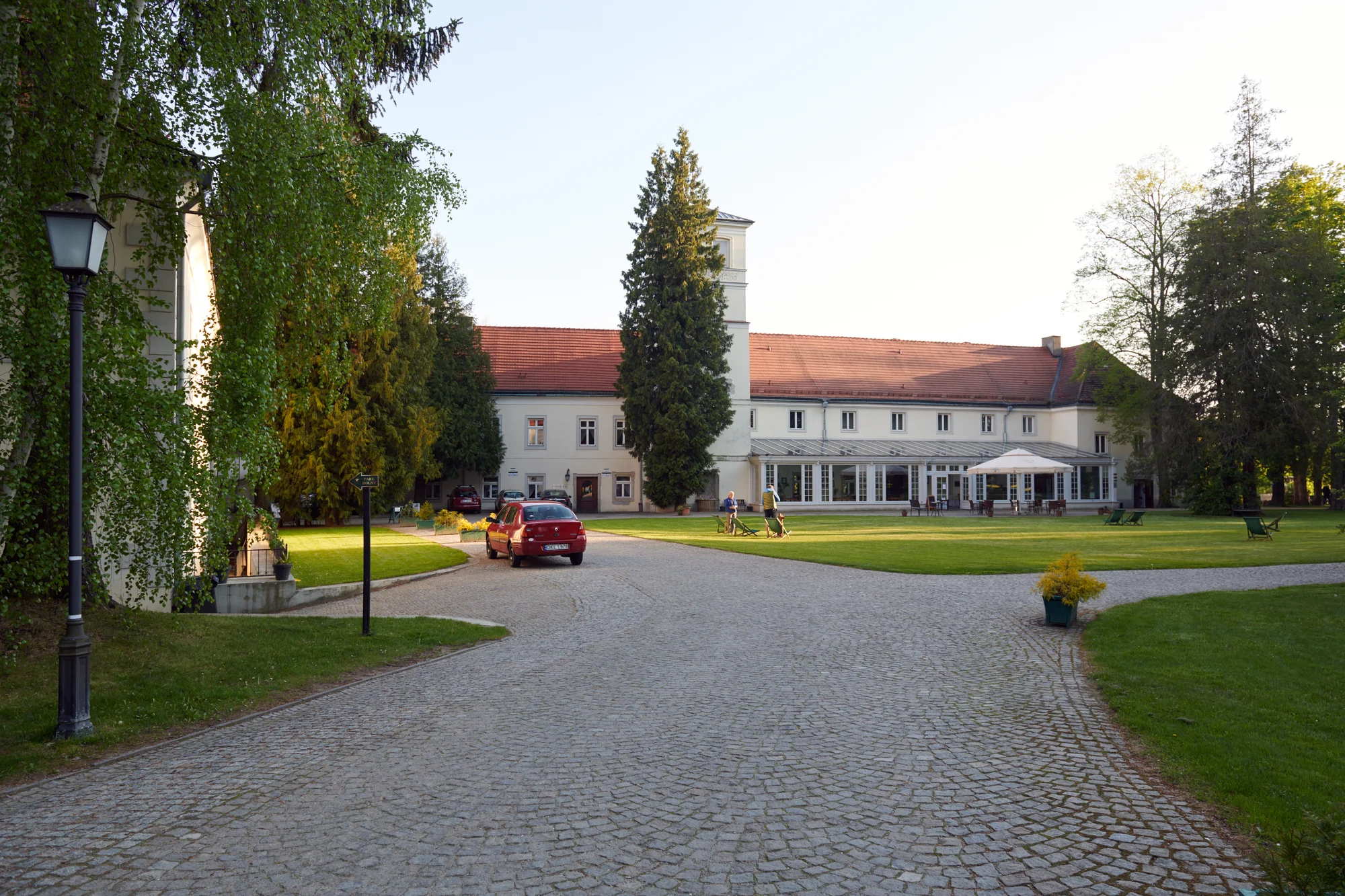 Romantika na polském zámku, 13 km od hranic: neomezený vstup do wellness, snídaně či polopenze