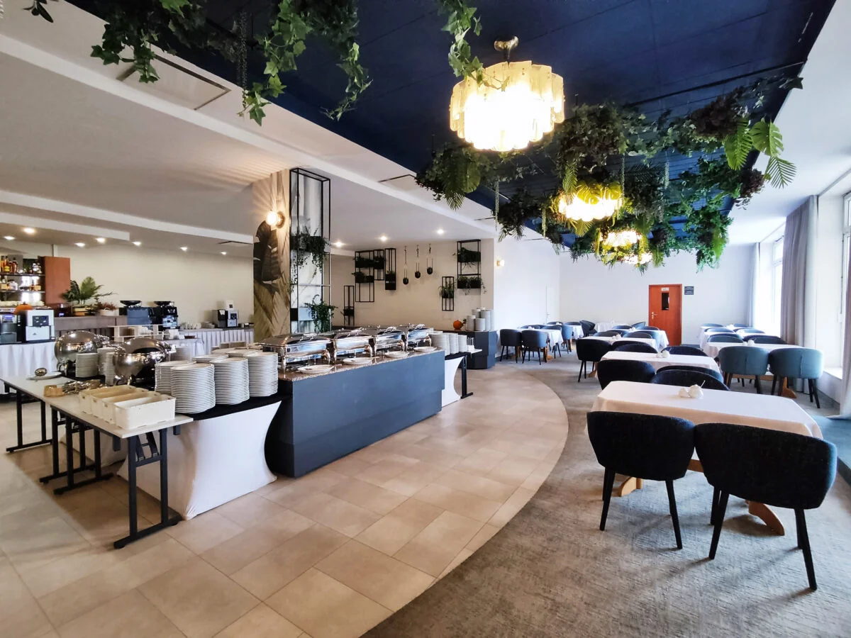 Perfektní dovolená pro rodinky s dětmi: hotel jen 100 m od pláže, bazén, sauna i animační program