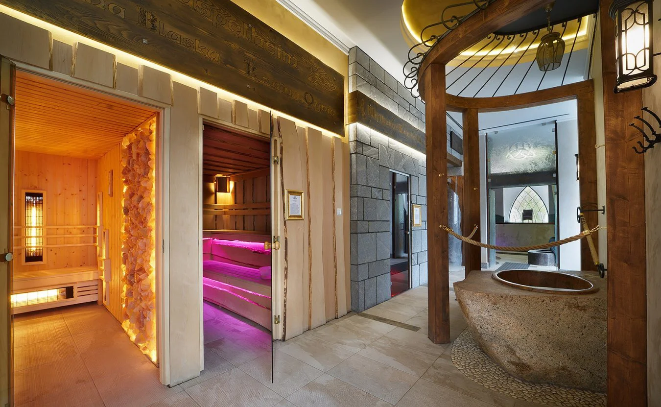 Přepychový resort ve Sklářské Porubě: apartmány pro páry i rodiny, strava a wellness a až 2 děti zdarma