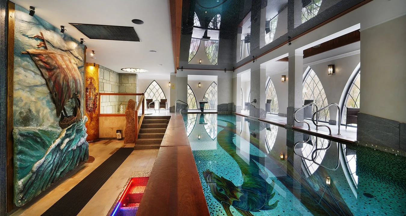 Přepychový resort ve Sklářské Porubě: apartmány pro páry i rodiny, strava a wellness a až 2 děti zdarma