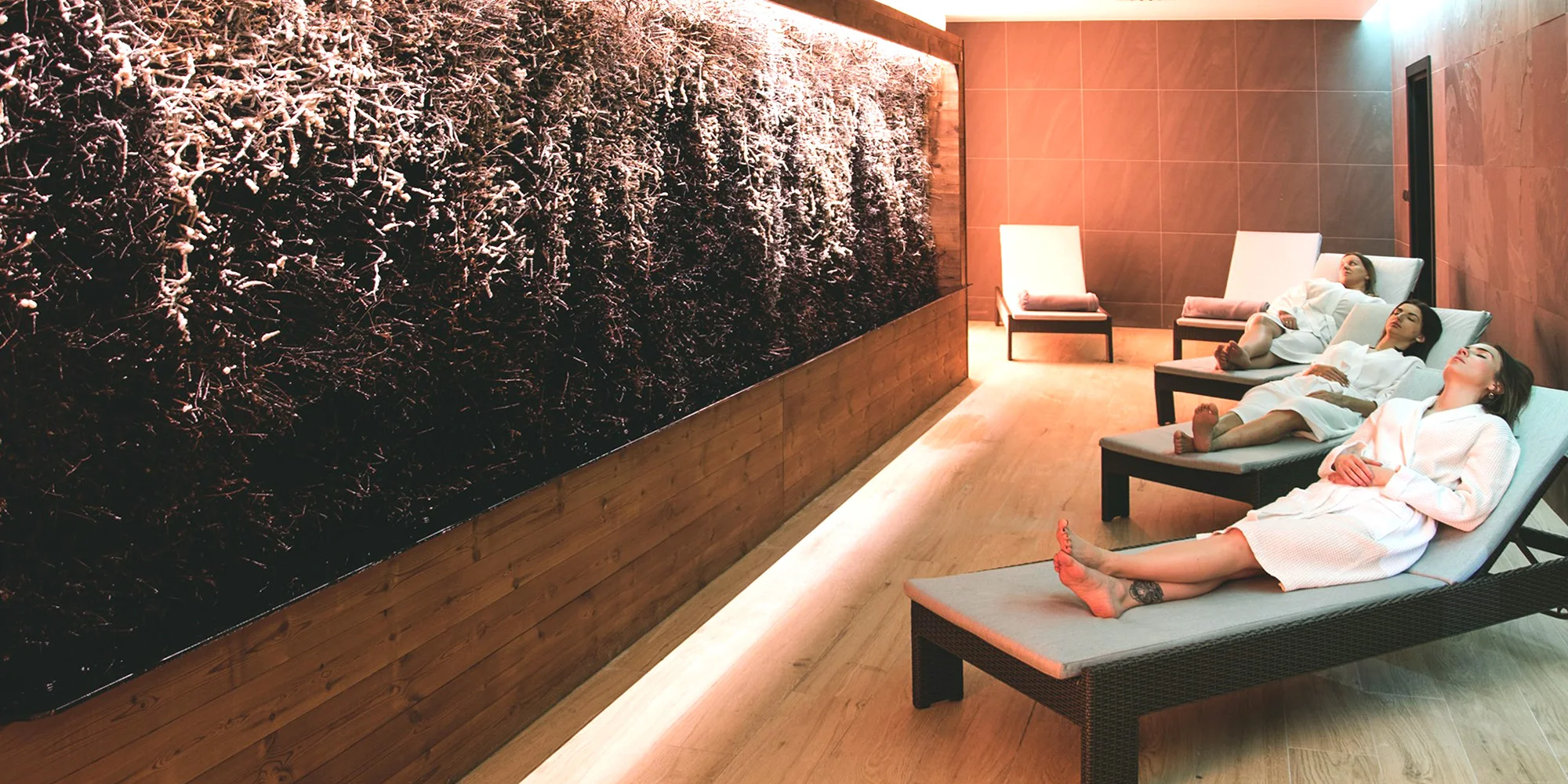 Pobyt u Baltu: hotel blízko moře, polopenze, neomezený vstup do bazénů a saun, animační programy