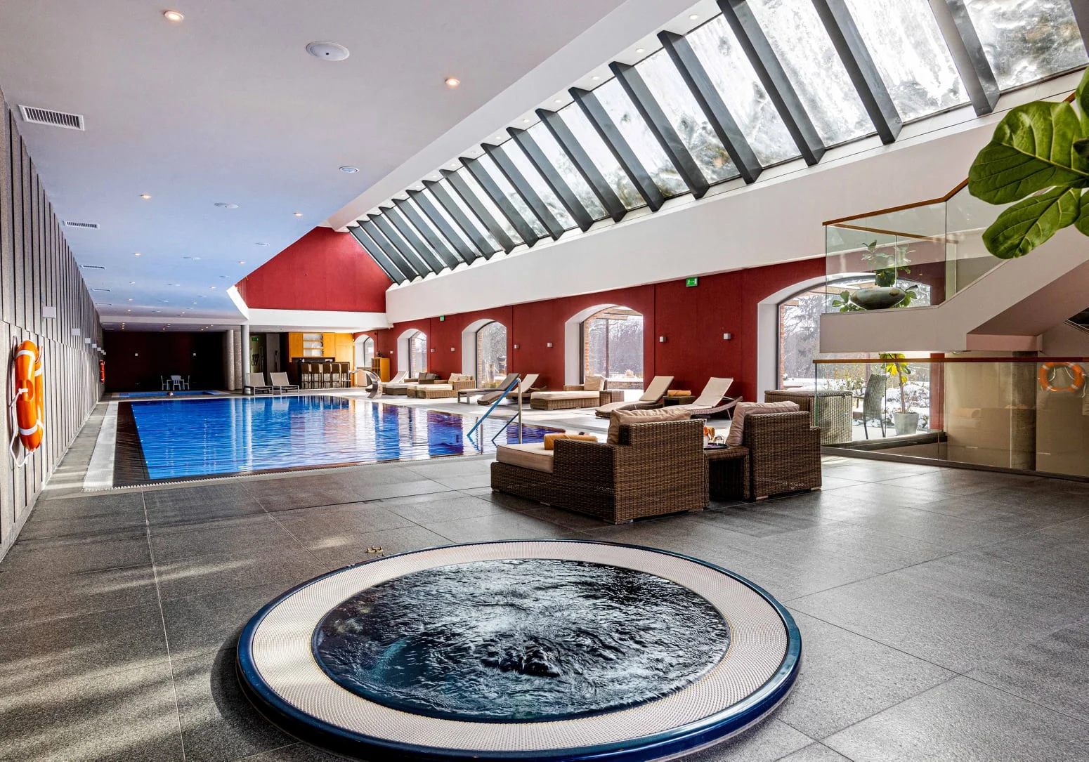 Luxusní zámek s neomezeným vstupem do Spa by L'Occitane a bohatou snídaní