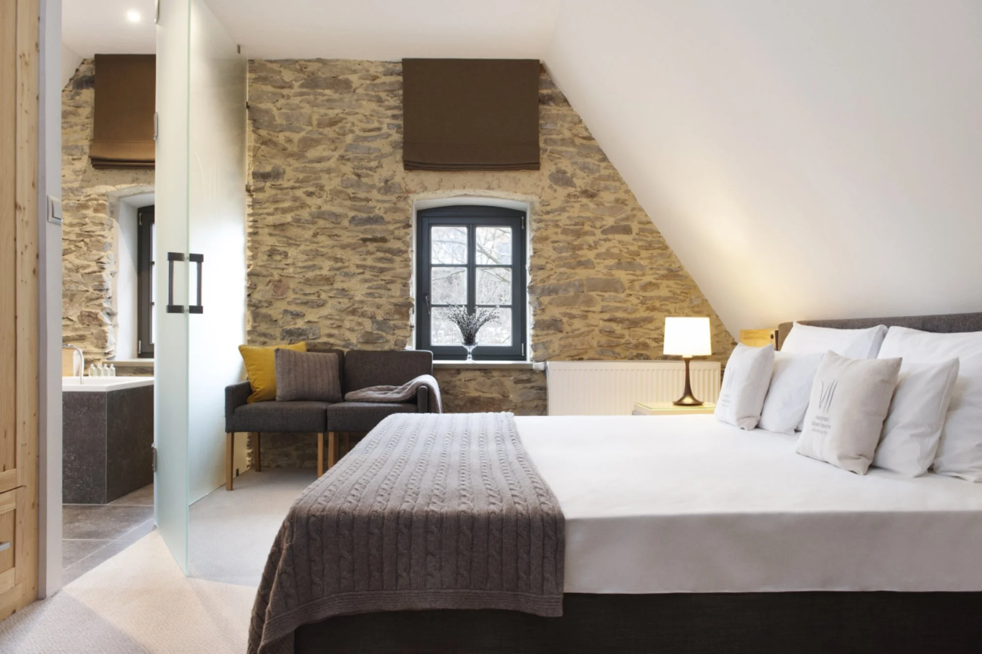 Luxusní zámek s neomezeným vstupem do Spa by L'Occitane a bohatou snídaní
