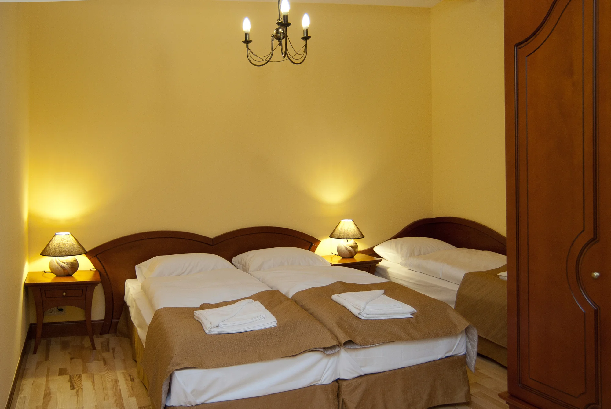 5* resort v polských Beskydech: pobyt až pro 6 osob s jídlem, bazénem, vířivkou i saunou, akce 2 děti zdarma