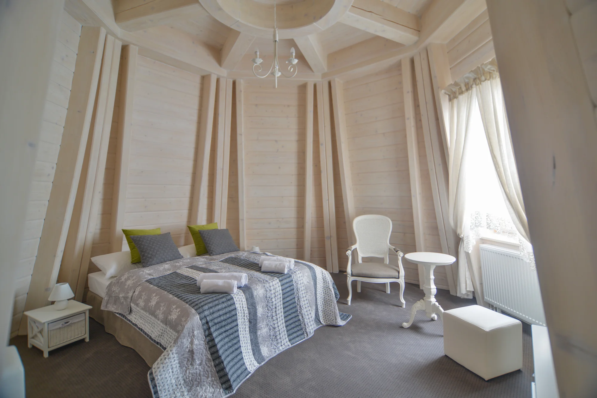 5* resort v polských Beskydech: pobyt až pro 6 osob s jídlem, bazénem, vířivkou i saunou, akce 2 děti zdarma