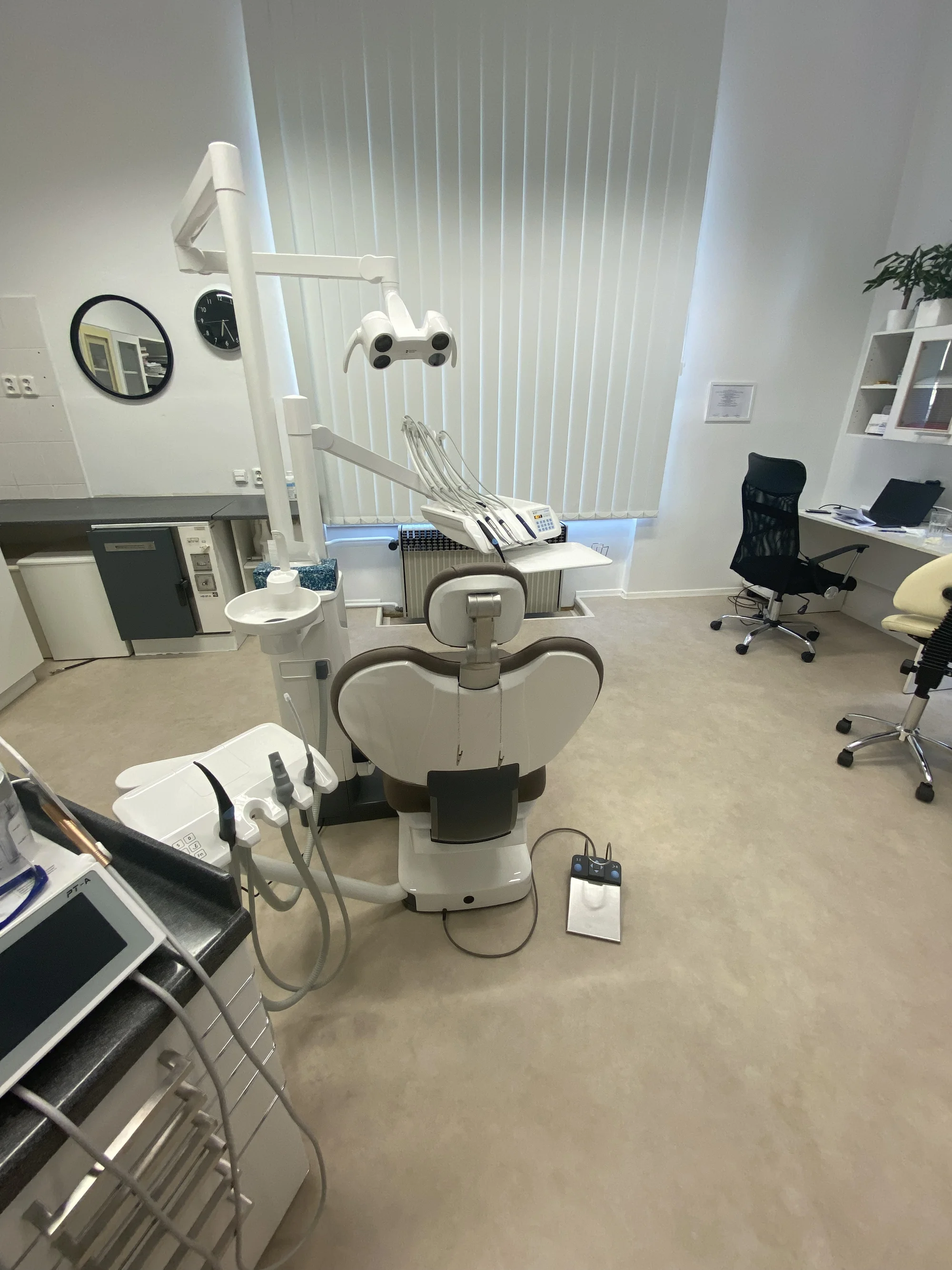 Dentální hygiena včetně Airflow i pro zuby s rovnátky nebo děti do 12 let