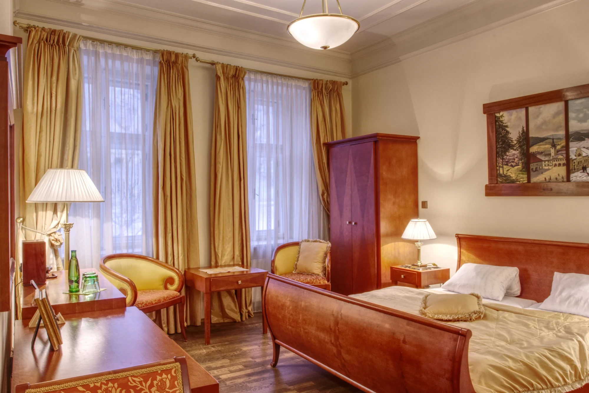 Pobyt v luxusním historickém hotelu na náměstí ve Štramberku: polopenze a vyhlášené Lašské lázně