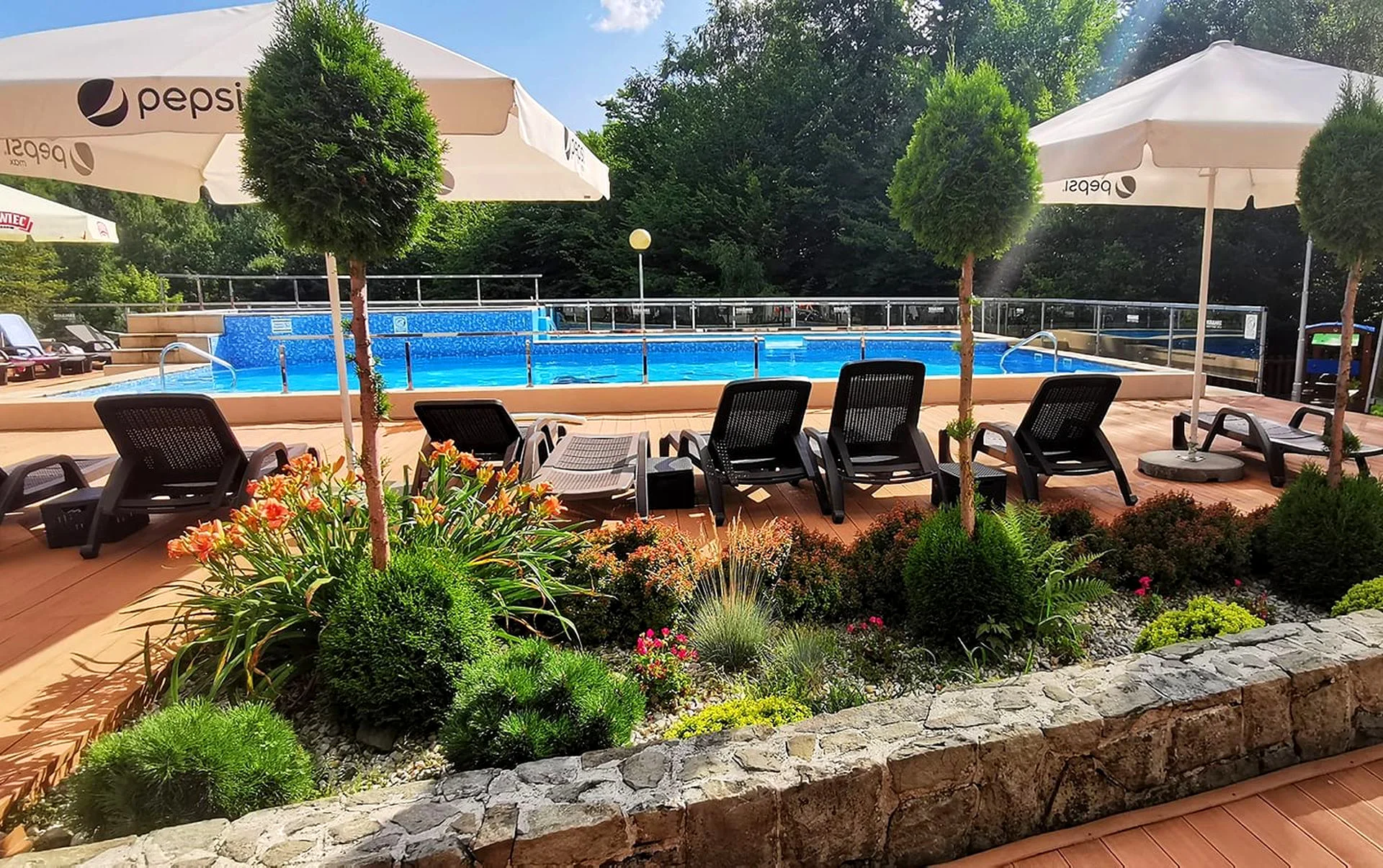 Hotel obklopený horami a lesy: dovolená s jídlem, neomezeným wellness i zábavou