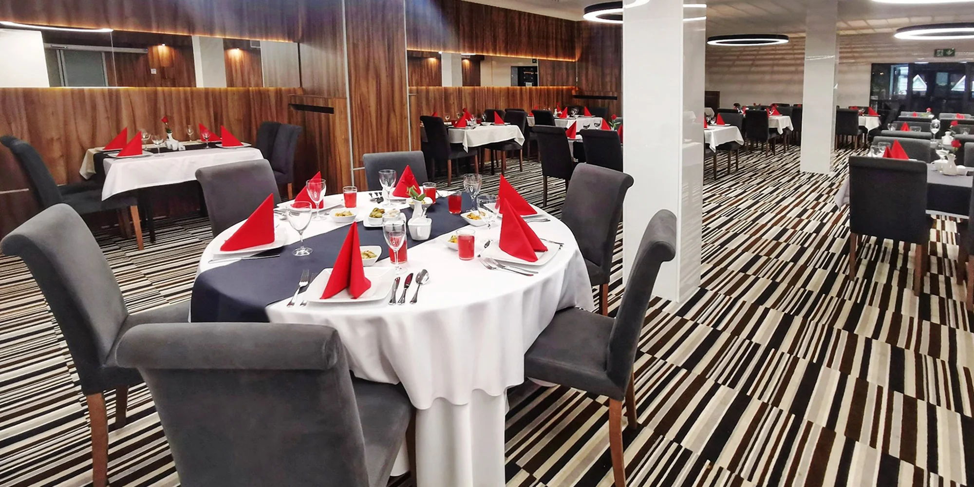 Hotel obklopený horami a lesy: dovolená s jídlem, neomezeným wellness i zábavou
