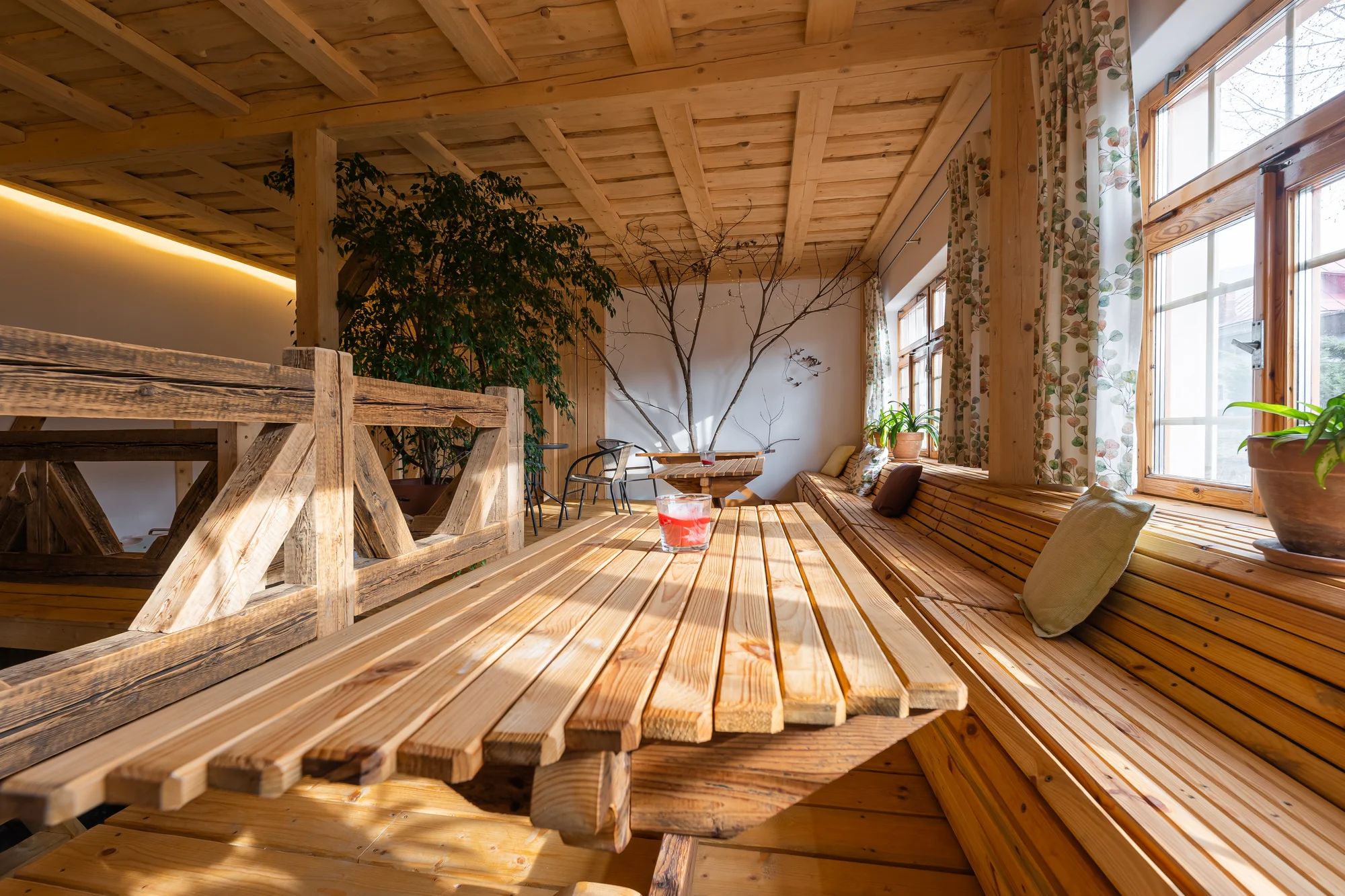 Dopřejte si relax: 120 min. privátního wellness s lahví sektu pro dva