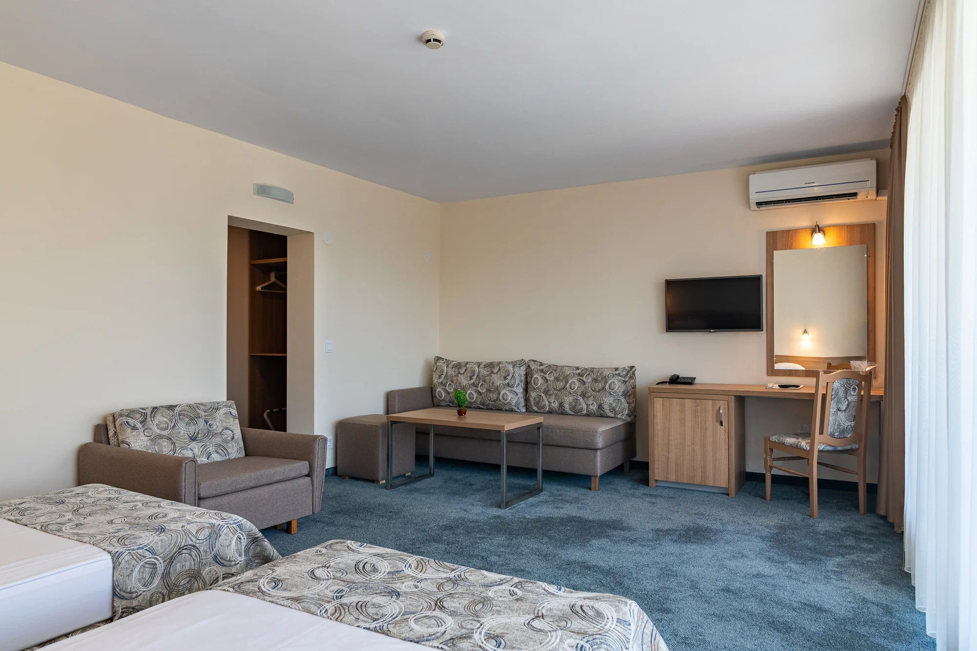 Rodinná dovolená v Bulharsku: hotel 500 m od moře, animační program, nový aquapark, 2 děti zdarma