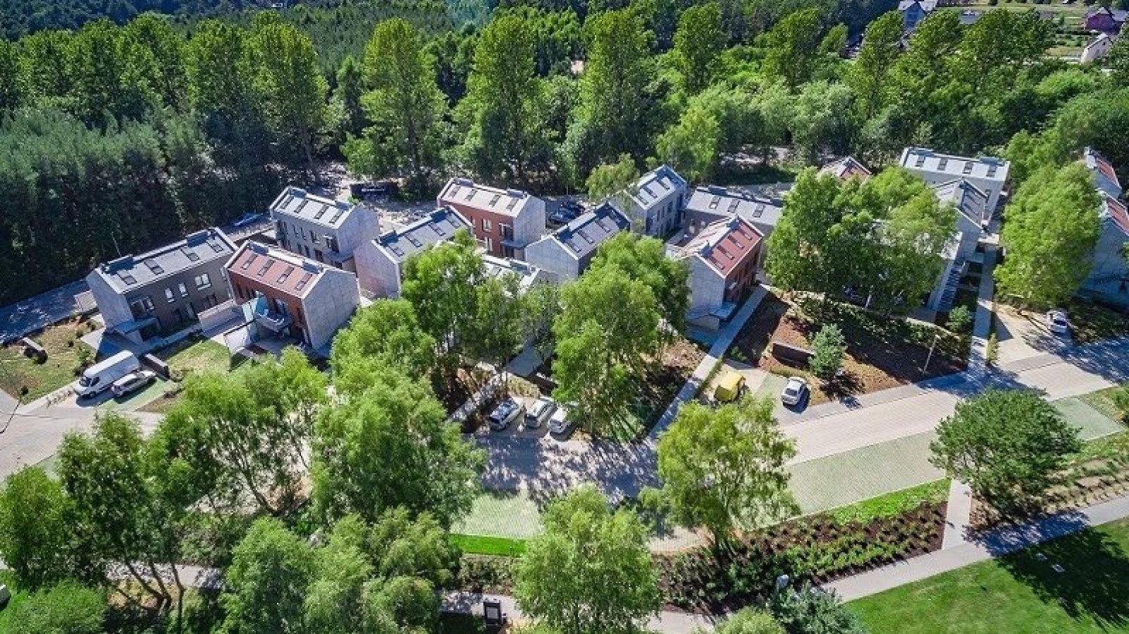Resort u Baltu: polopenze, vlastní přístup k pláži, neomezený vstup do sauny, půjčení kol i animace