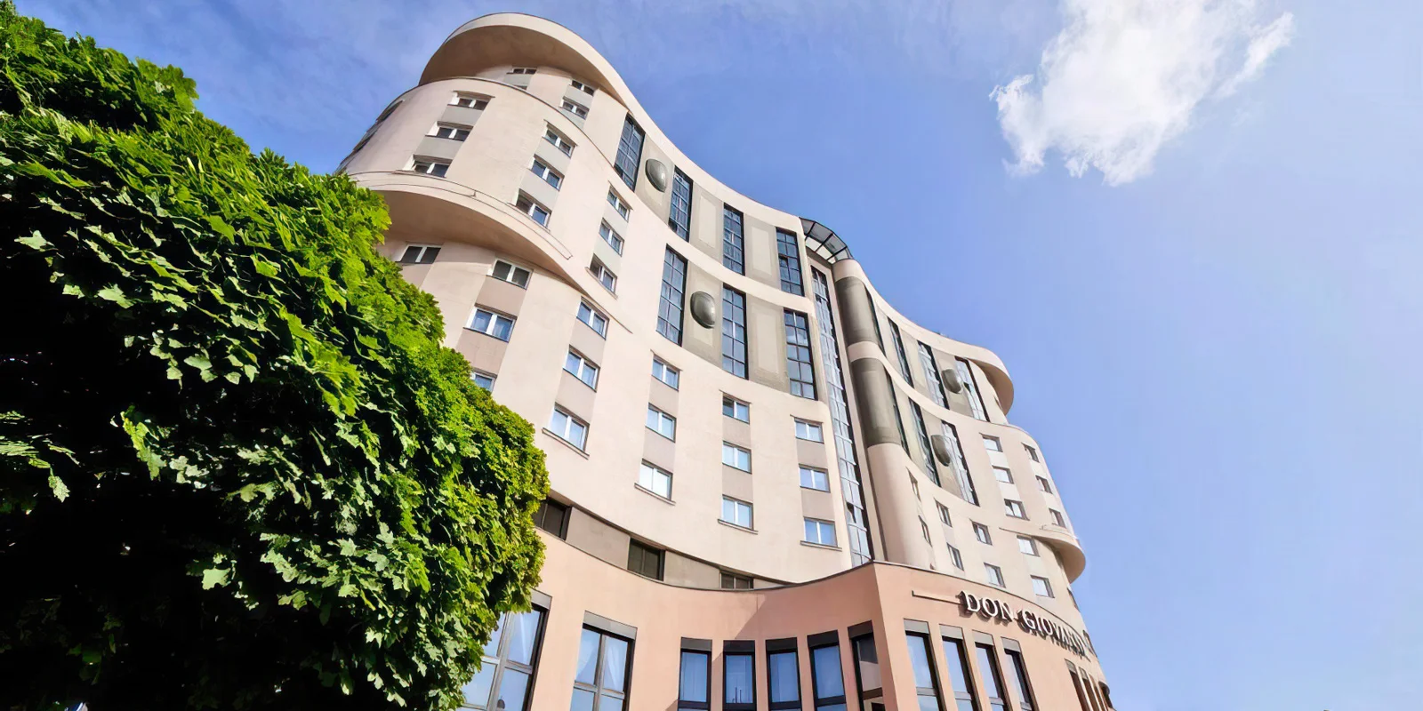 Luxusní pobyt ve 4* hotelu na Vinohradech: snídaně, fitness i možnost wellness