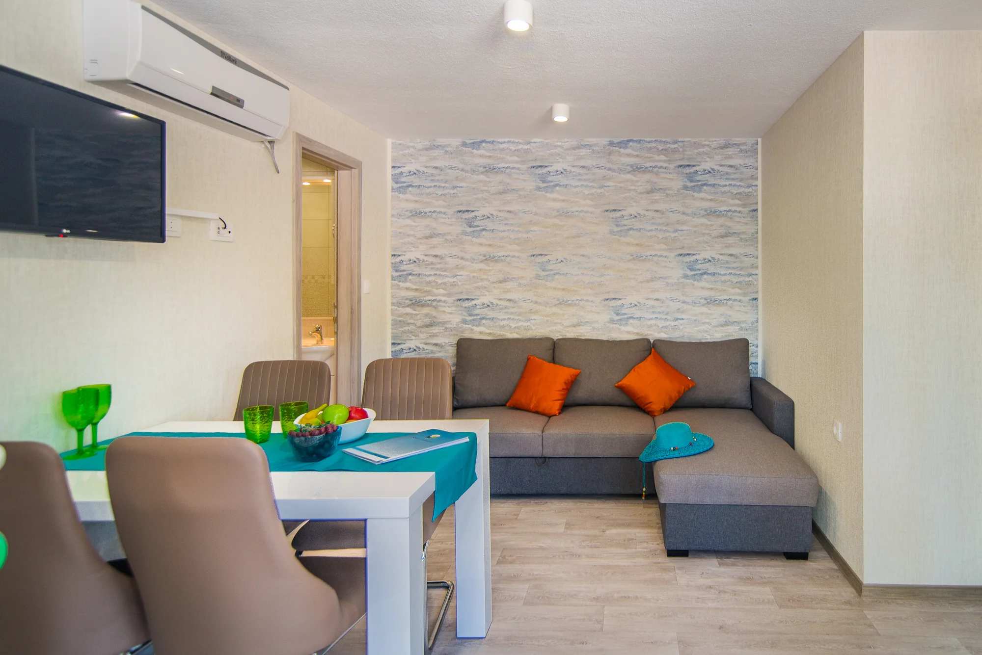 Plážový resort v chorvatské Pule: moderní mobilní domek s terasou až pro 6 osob