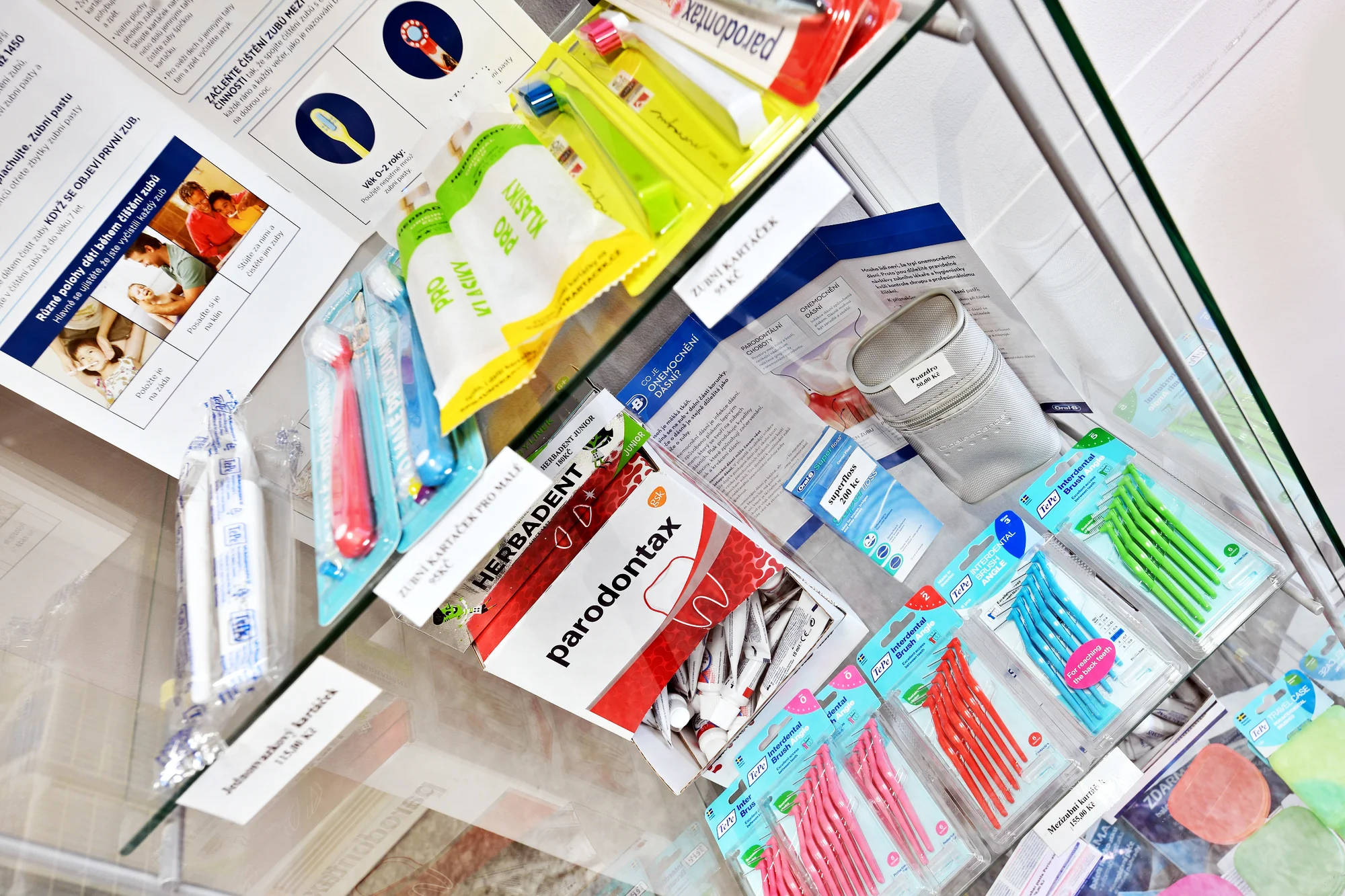 Pro krásný úsměv a zoubky jako perličky: dentální hygiena včetně AirFlow