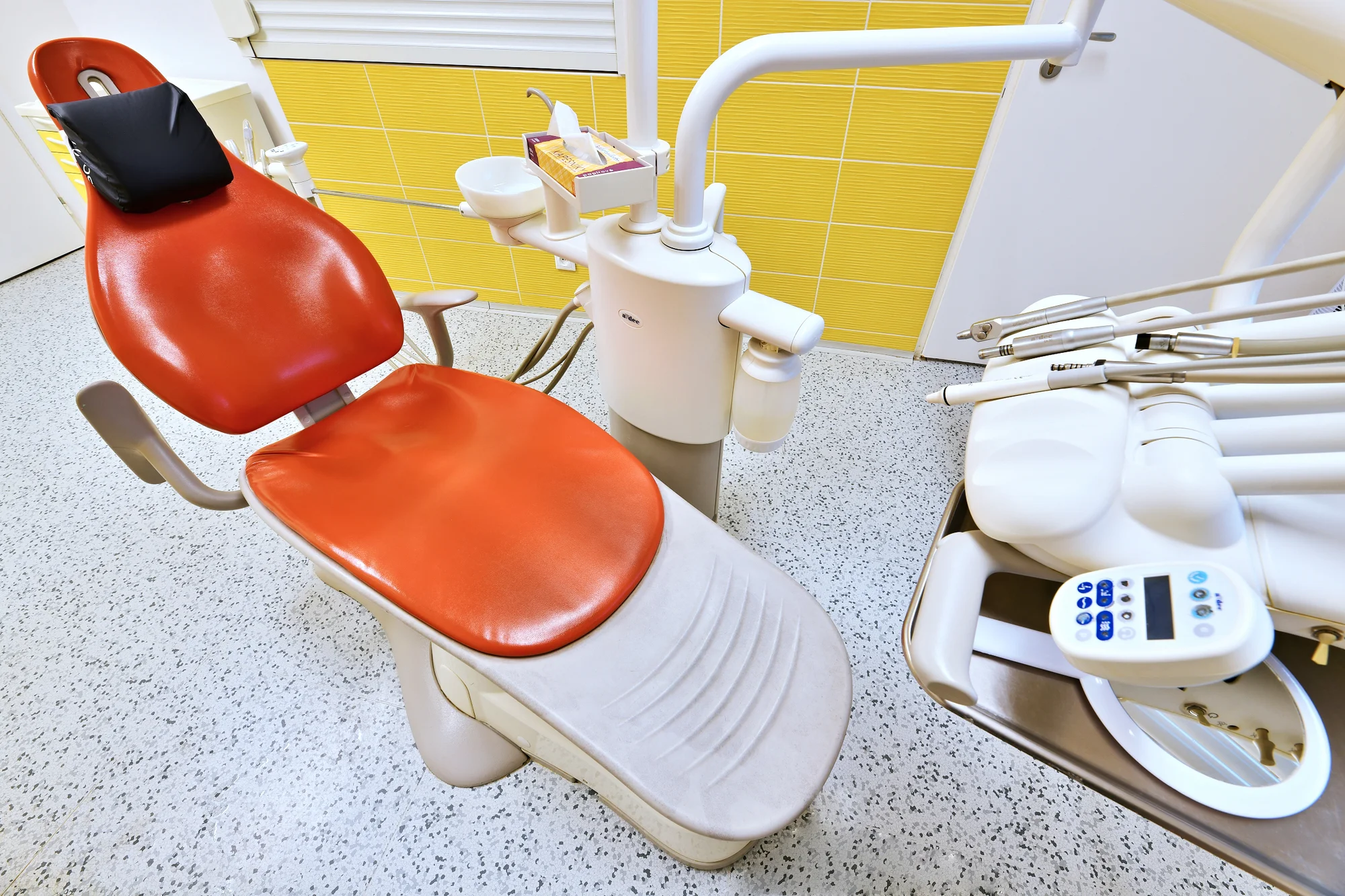 Pro krásný úsměv a zoubky jako perličky: dentální hygiena včetně AirFlow