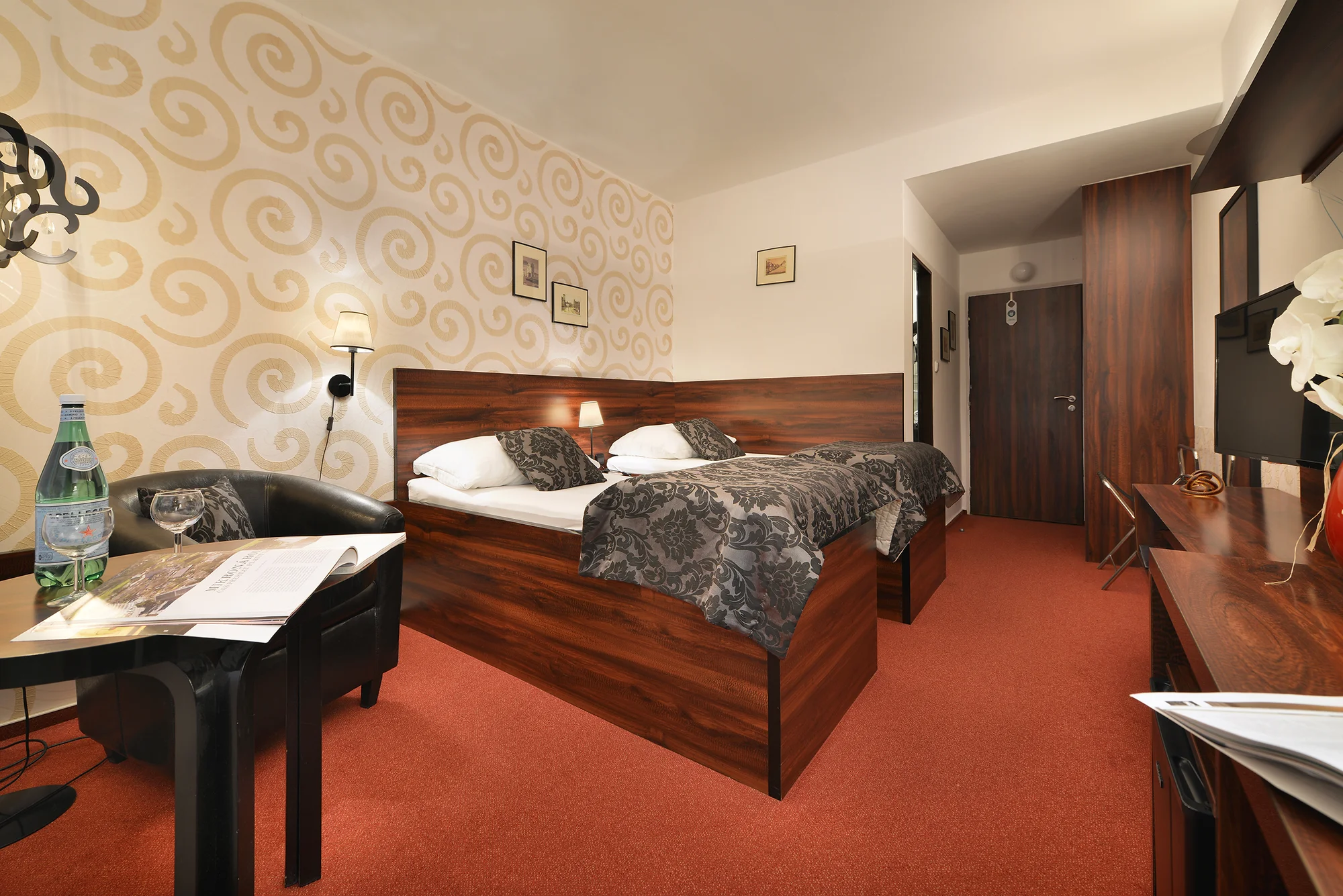 Hotel ve sklářském ráji: pobyt se snídaní či polopenzí, wellness, dámská jízda i bylinkový pobyt